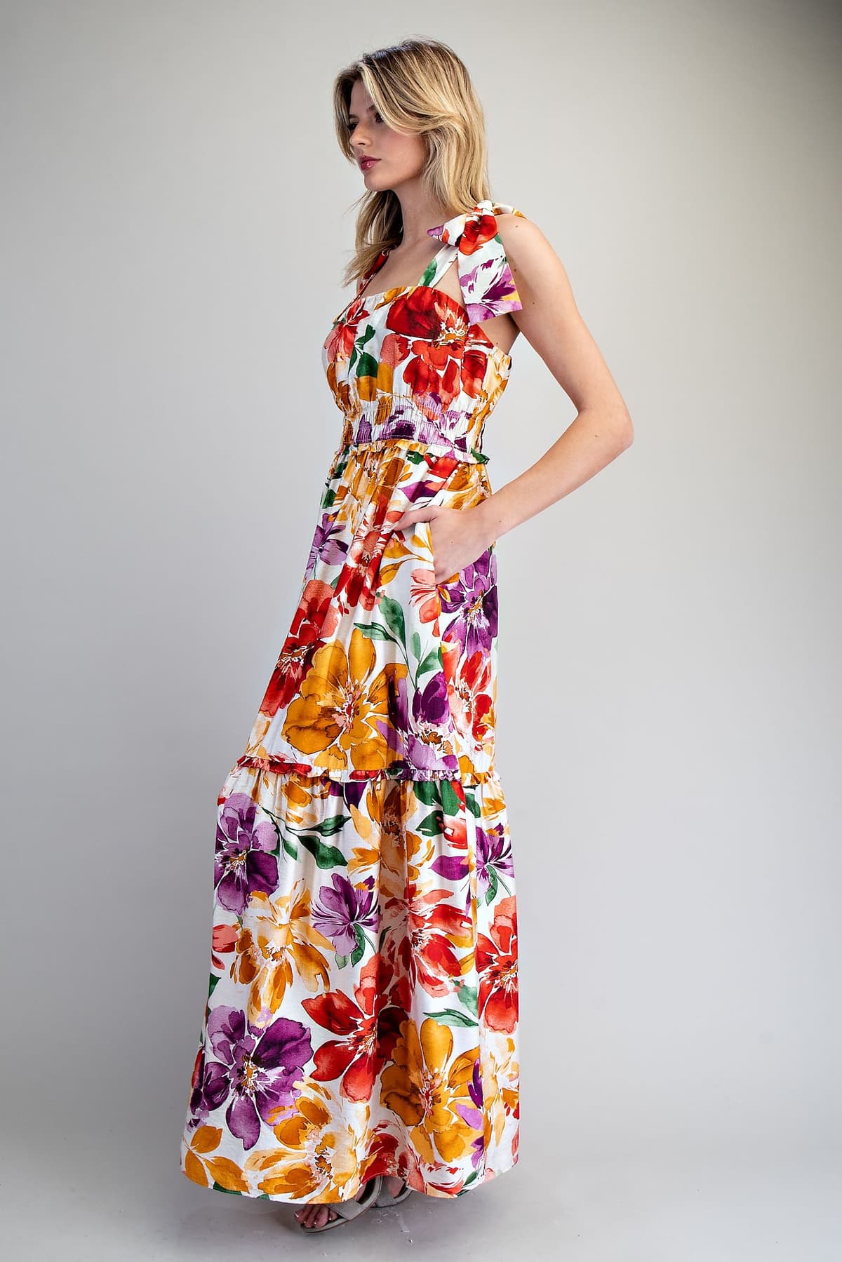 DK14806 - FLAME ORCHID