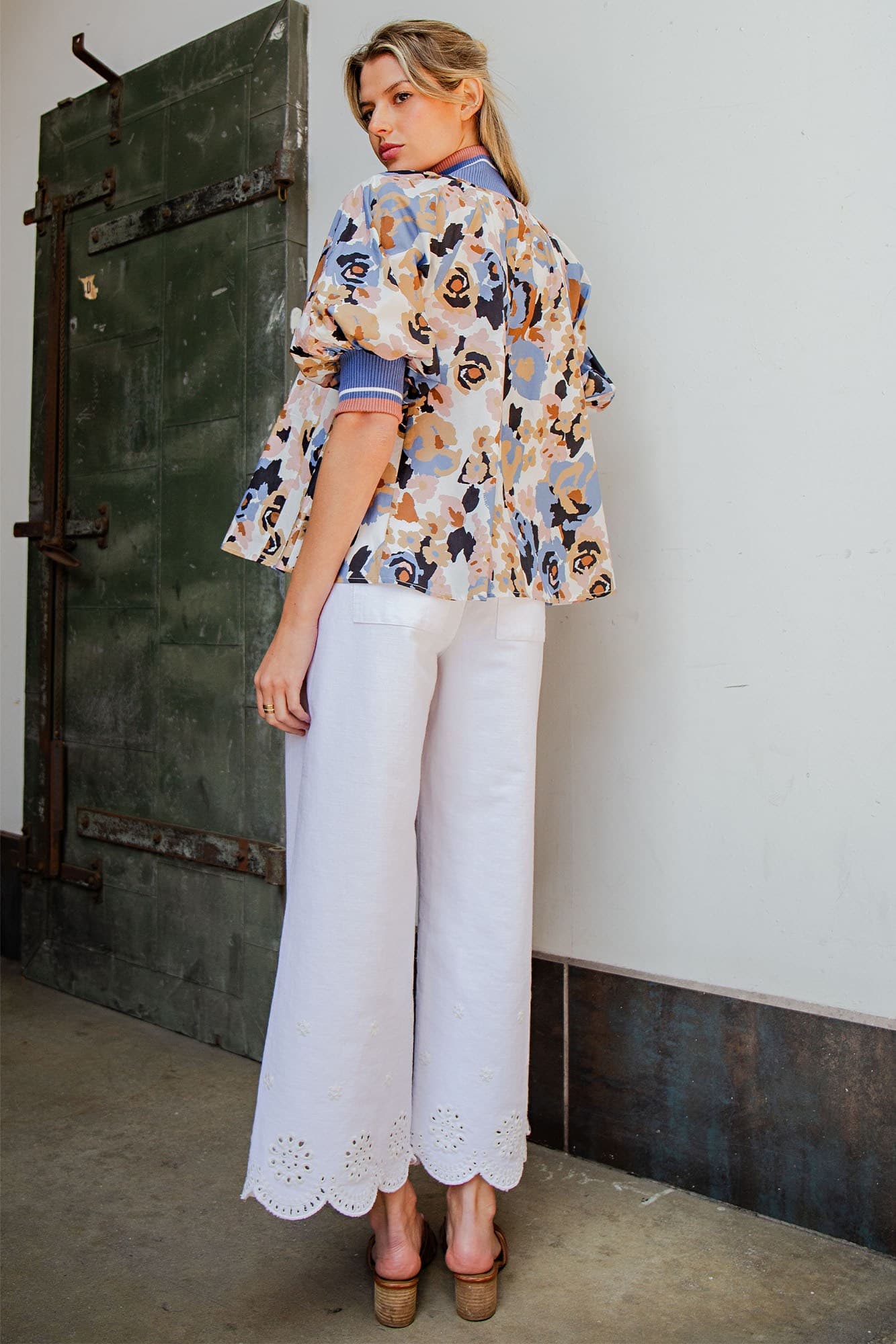 TH15448 - RETRO FLORAL