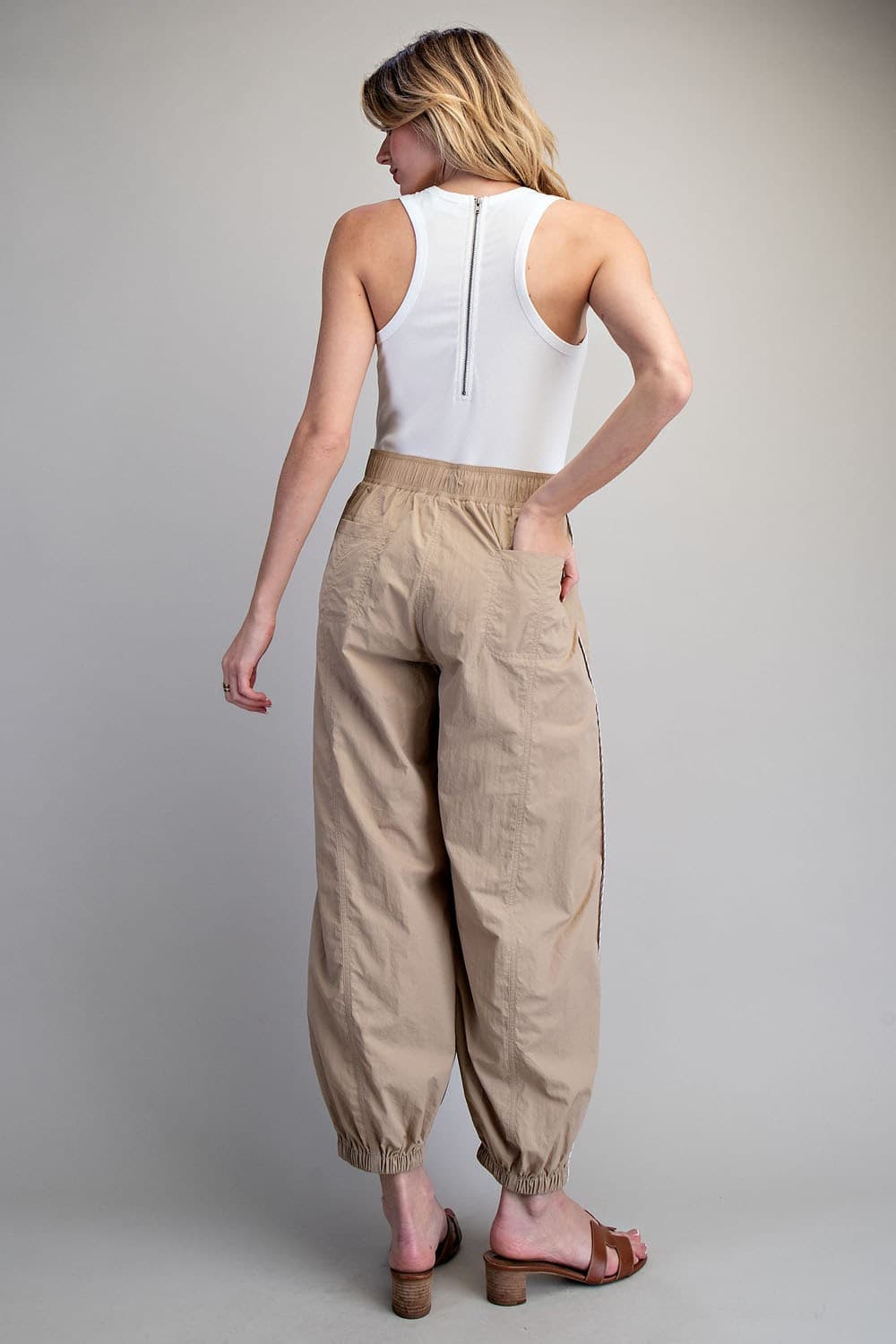 BH15359 - TAUPE