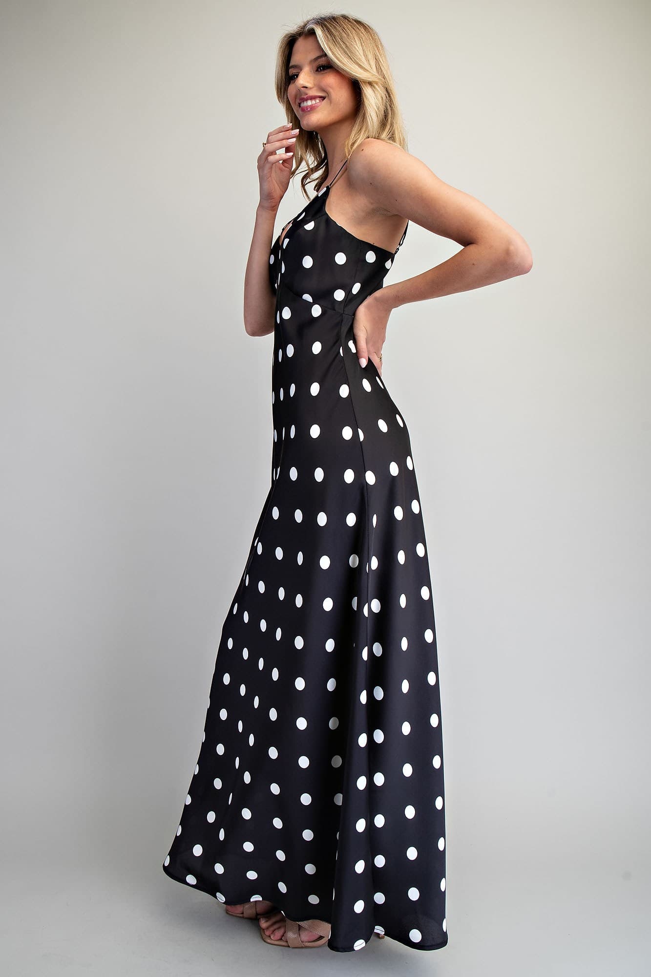 DH15672 - BLACK