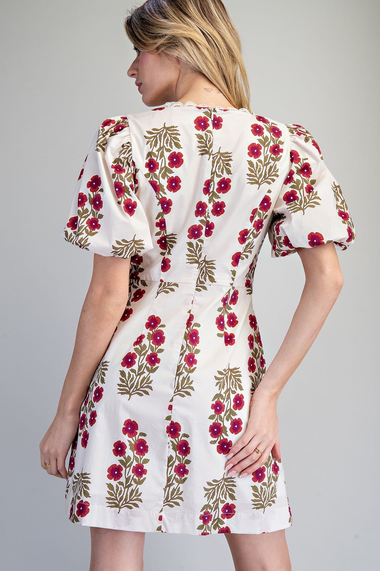DH15577 - RASPBERRY CREAM