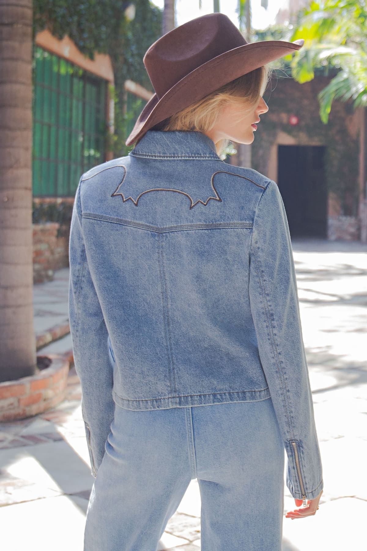 JK16138 - DENIM