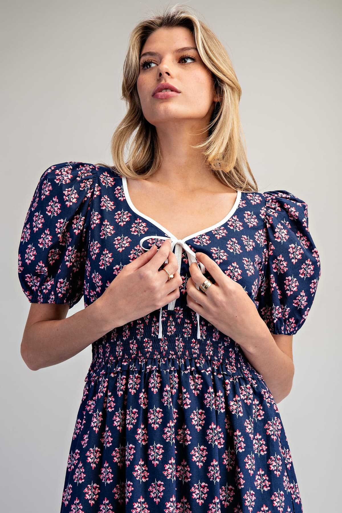 DH15572 - NAVY