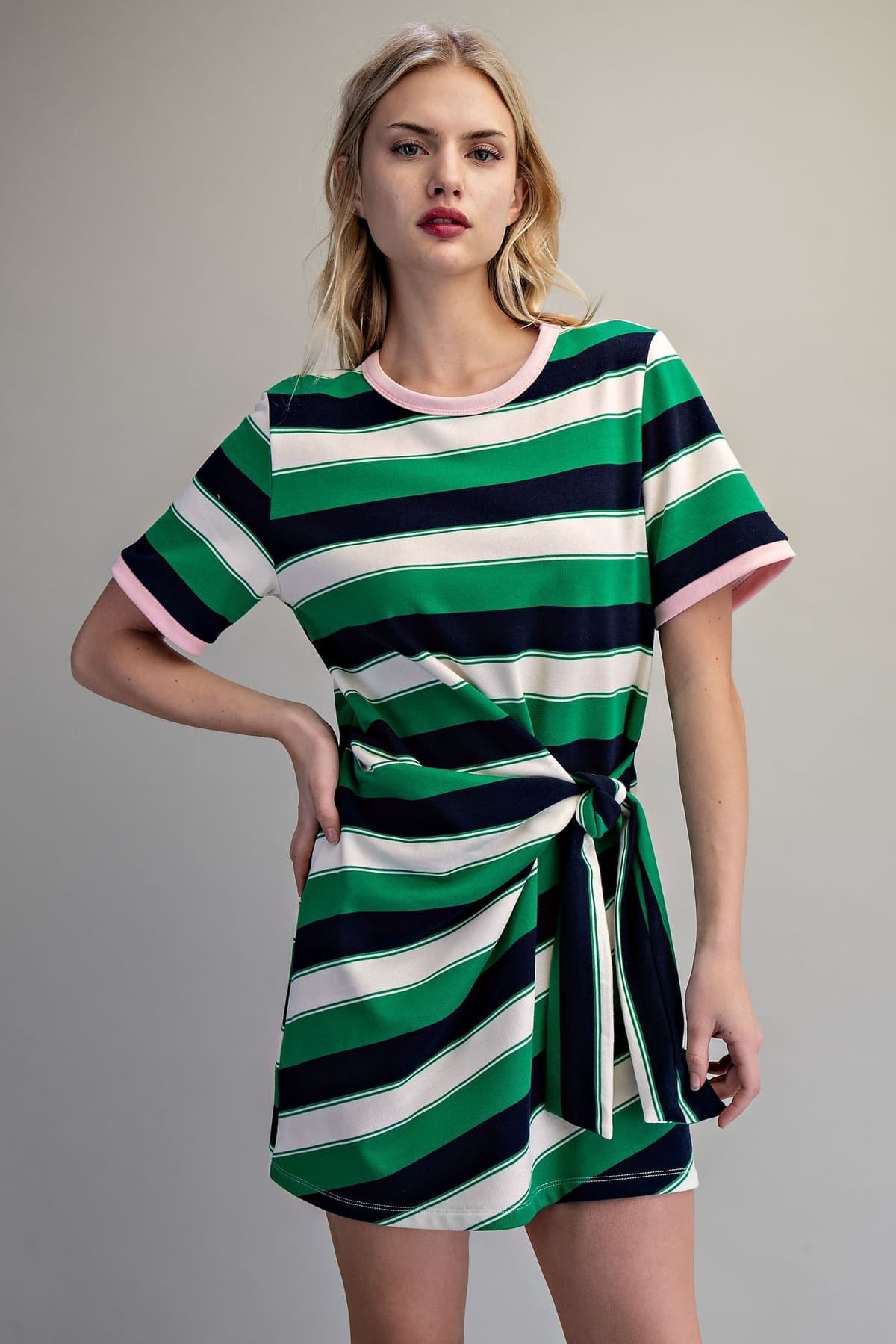 DK13242 - EVERGREEN