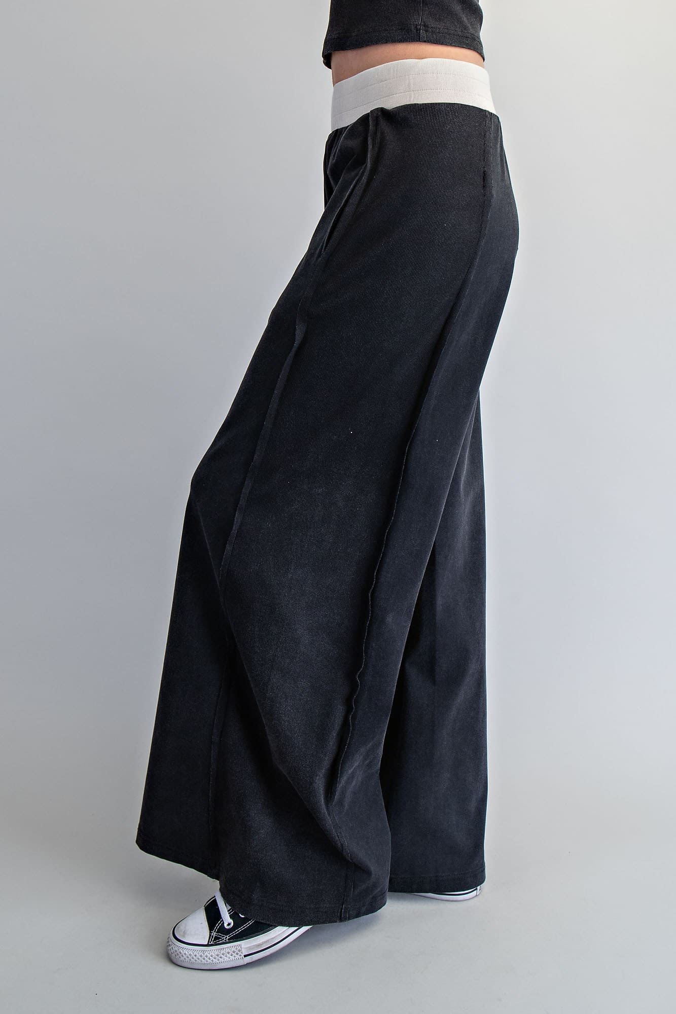 PH15635 - ASH BLACK