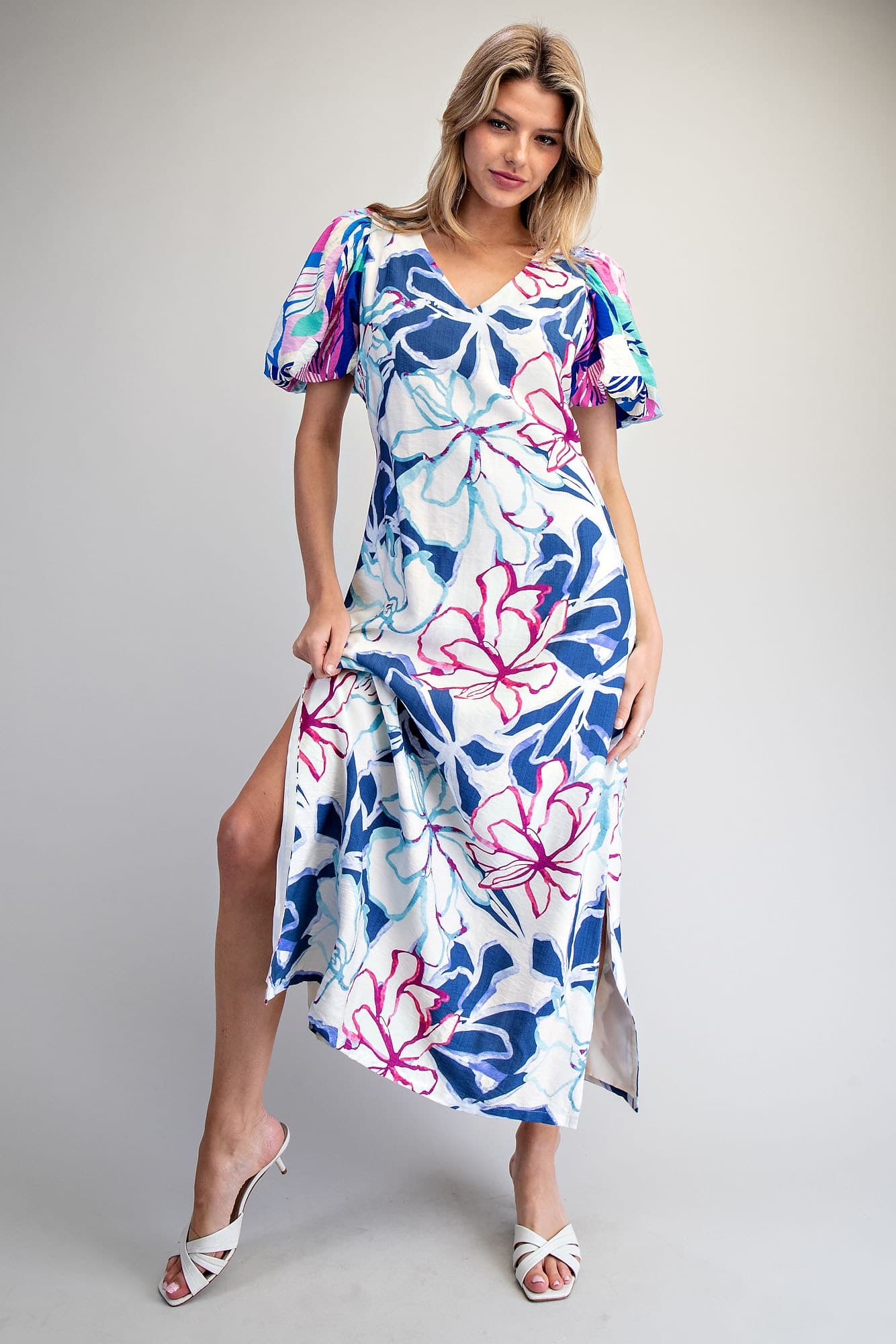 DH15345 - MIDNIGHT HIBISCUS