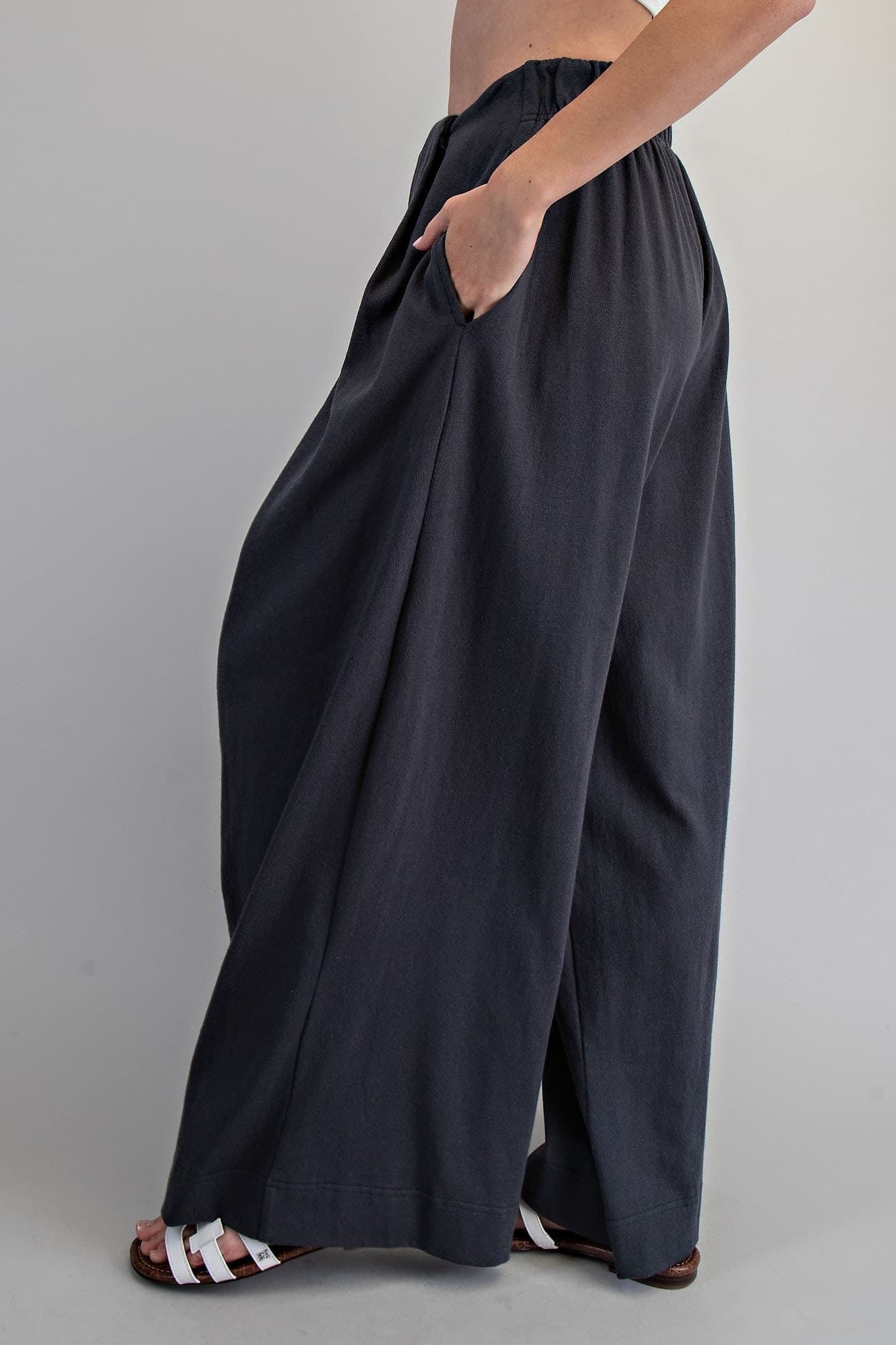 PK16006 - ASH BLACK