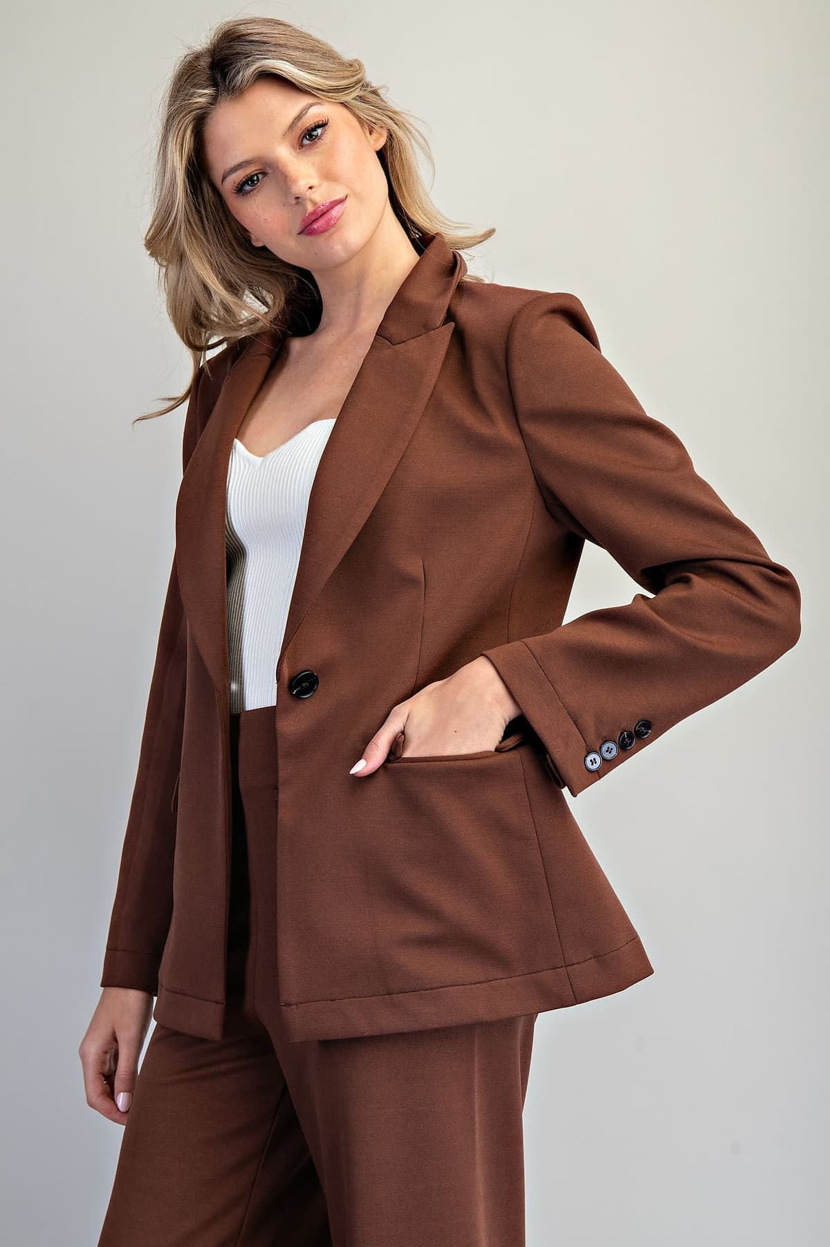 JK14325 - BROWN