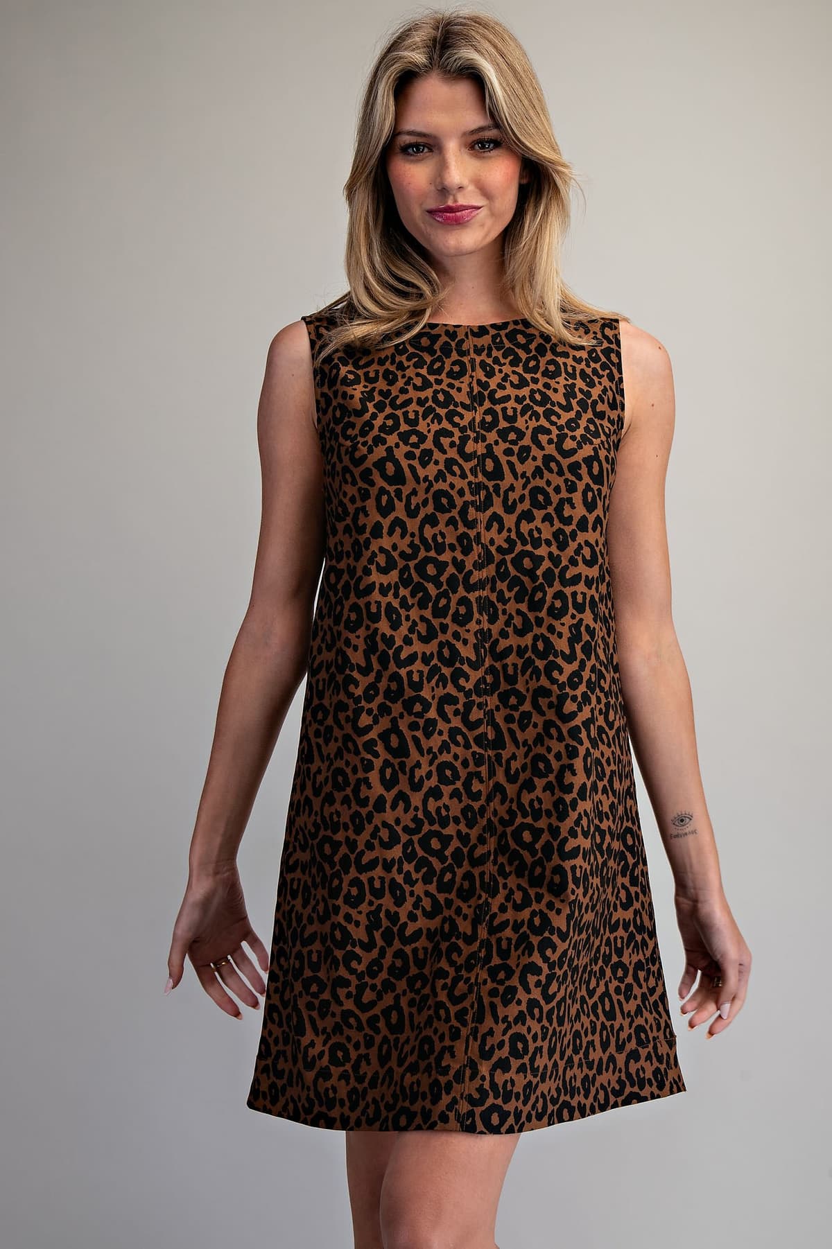 DK16201 - LEOPARD