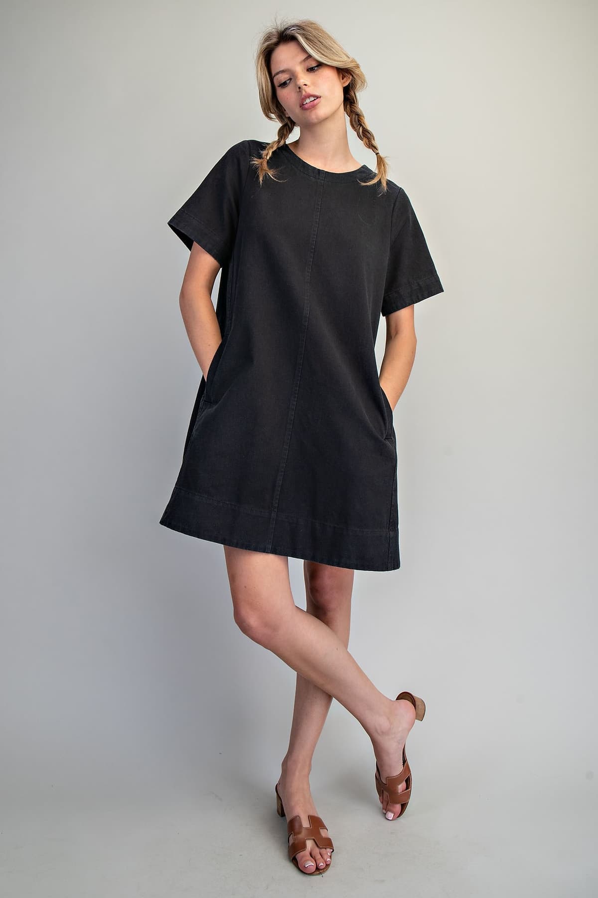 DK16244 - ASH BLACK