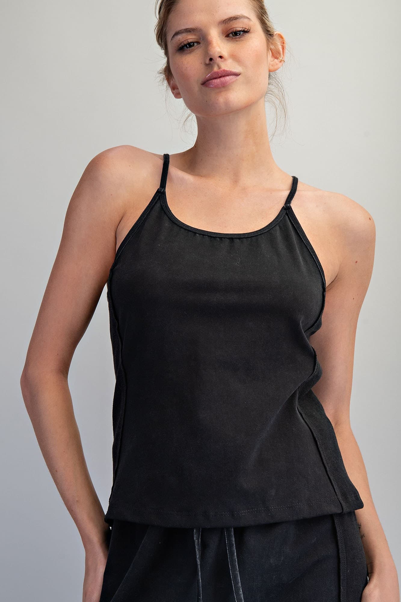 TK16209 - ASH BLACK