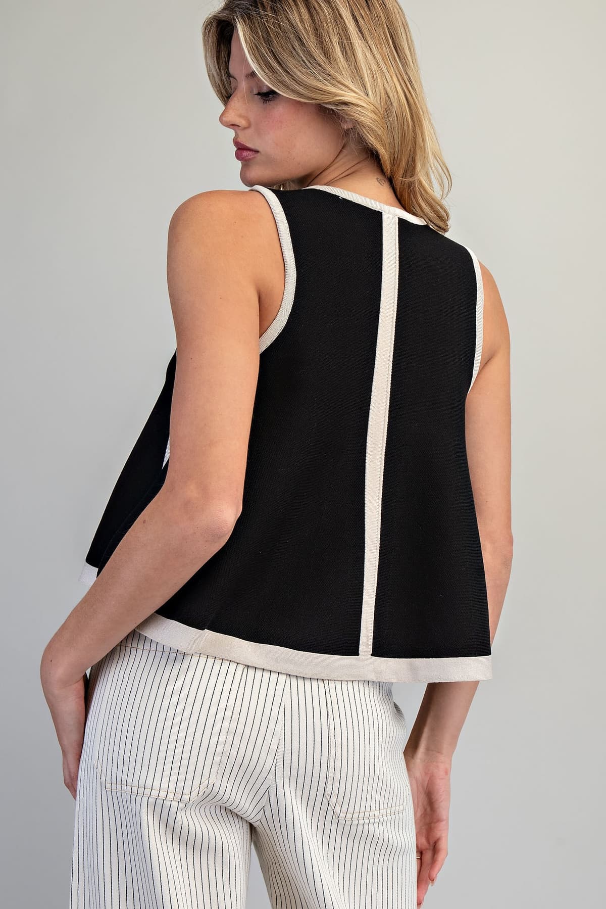 SK16083 - BLACK