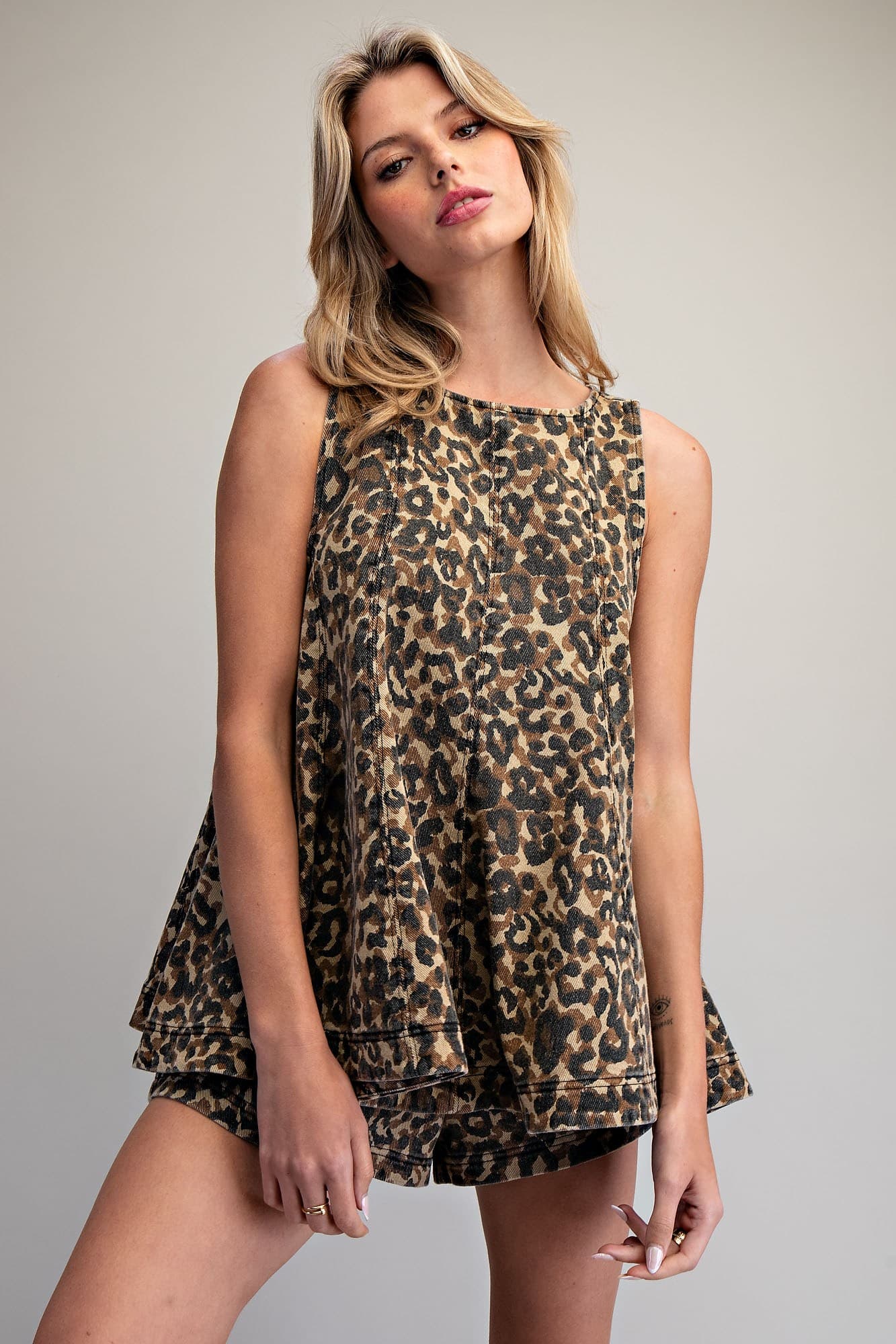 TH15774 - WILD TAUPE