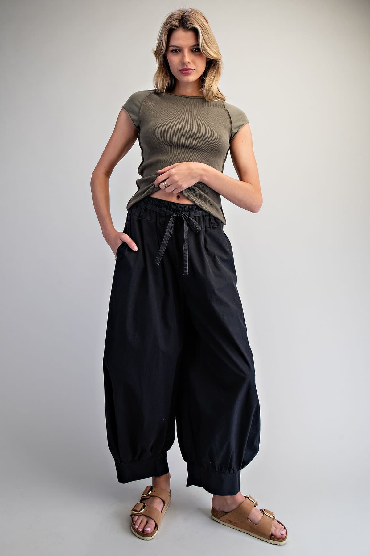 PH15811 - ASH BLACK