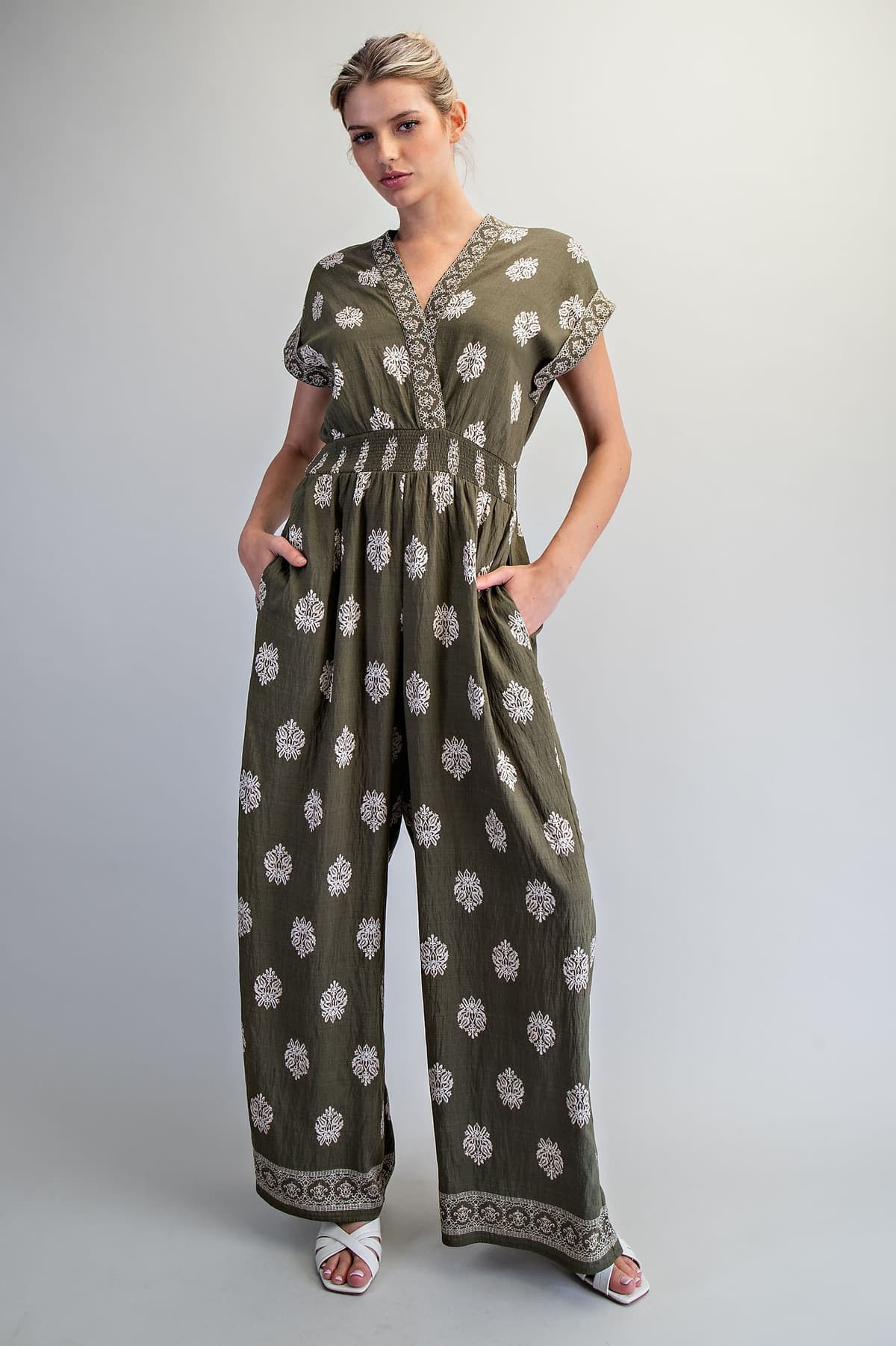 BH15618 - OLIVE