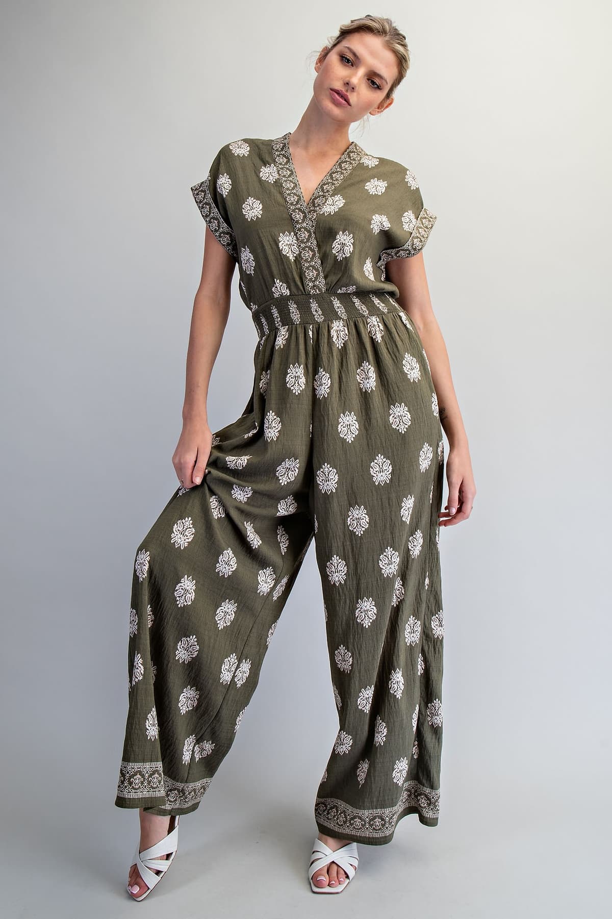 BH15618 - OLIVE