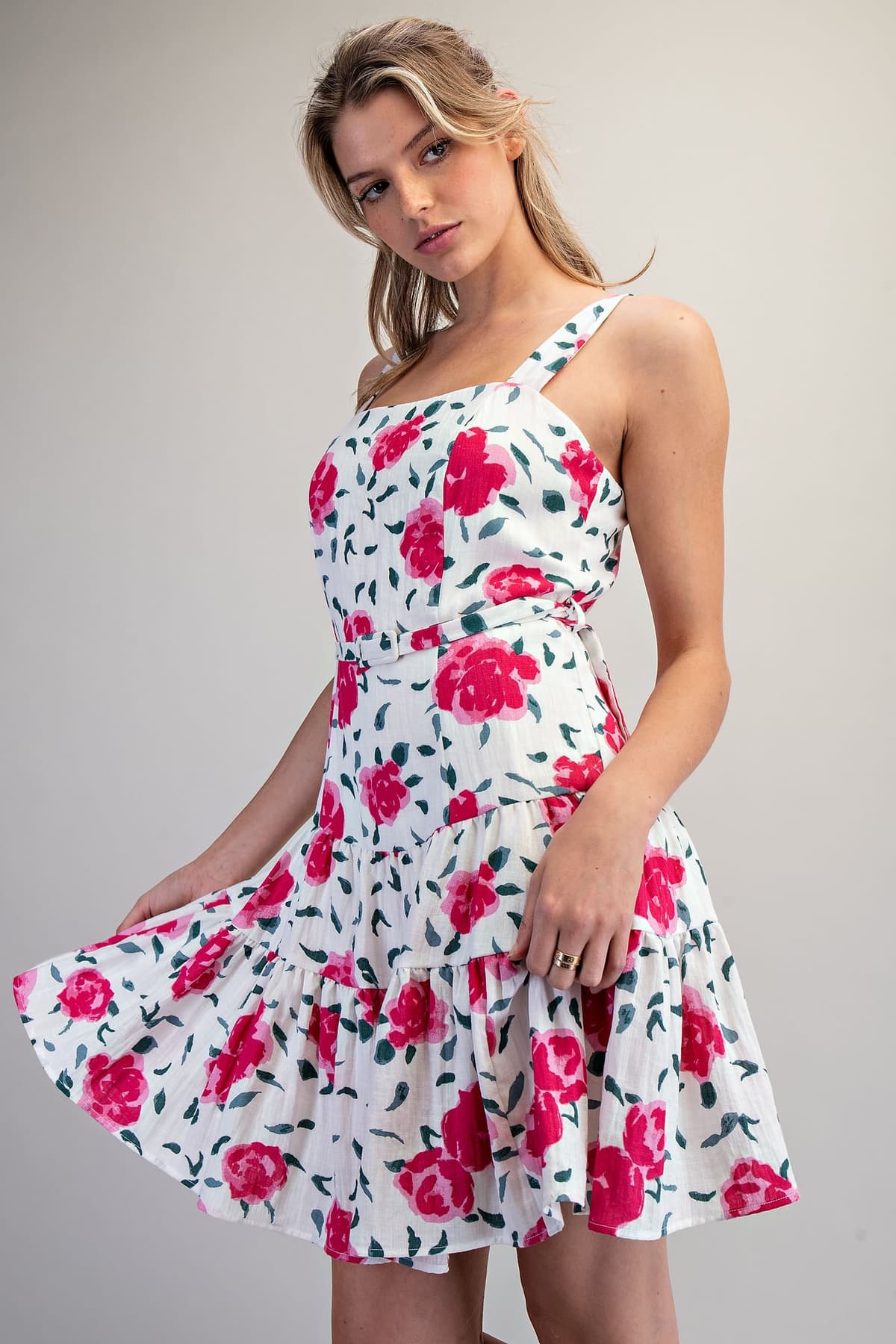 DK16007 - ROSE GARDEN