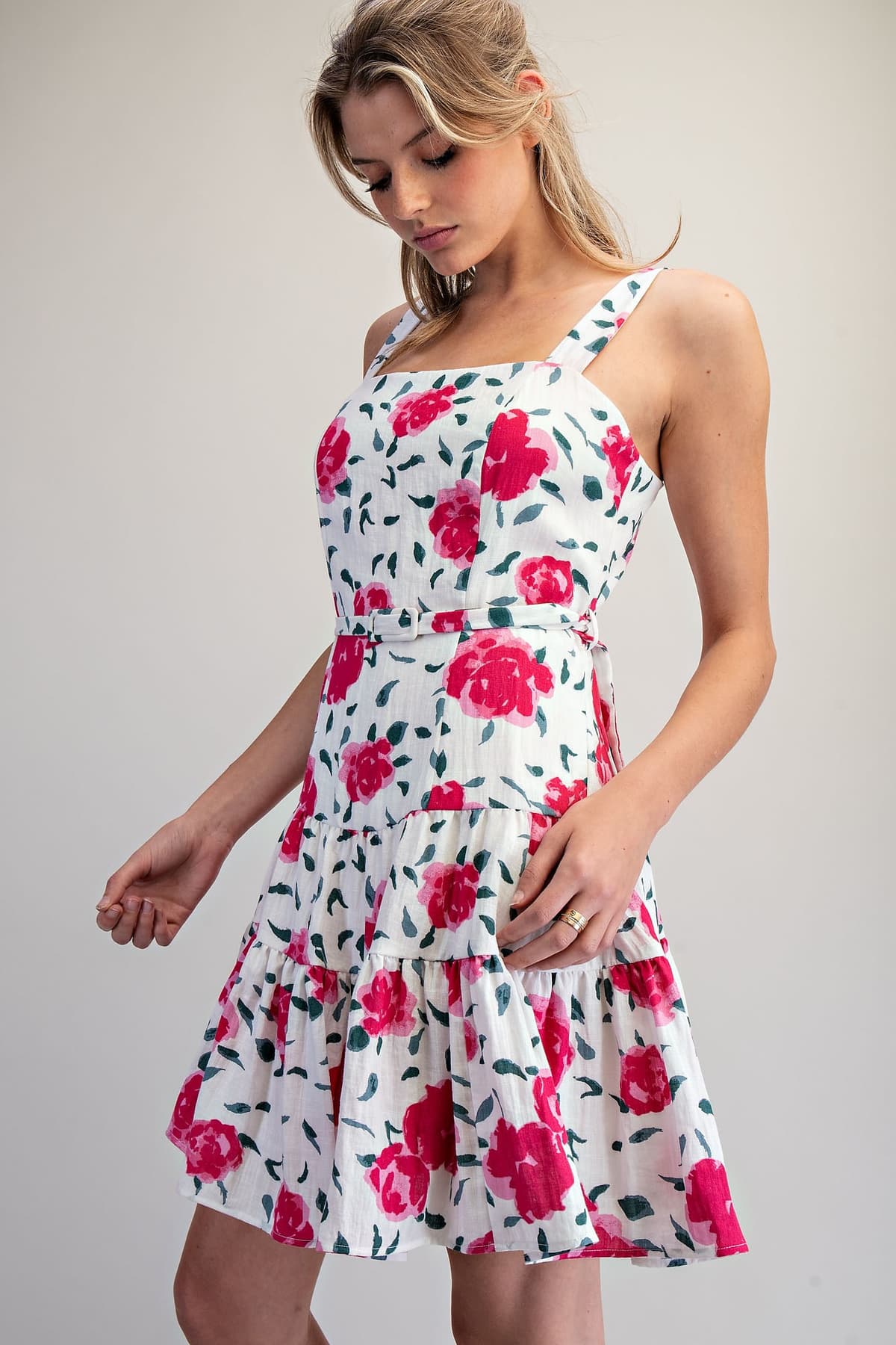 DK16007 - ROSE GARDEN