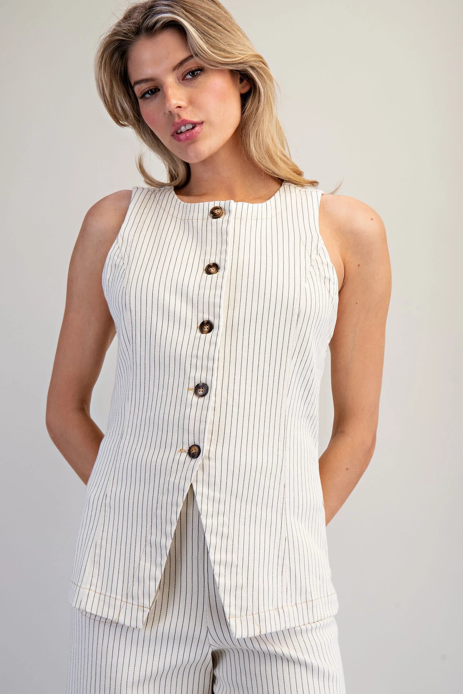 TK16075 - OFF WHITE