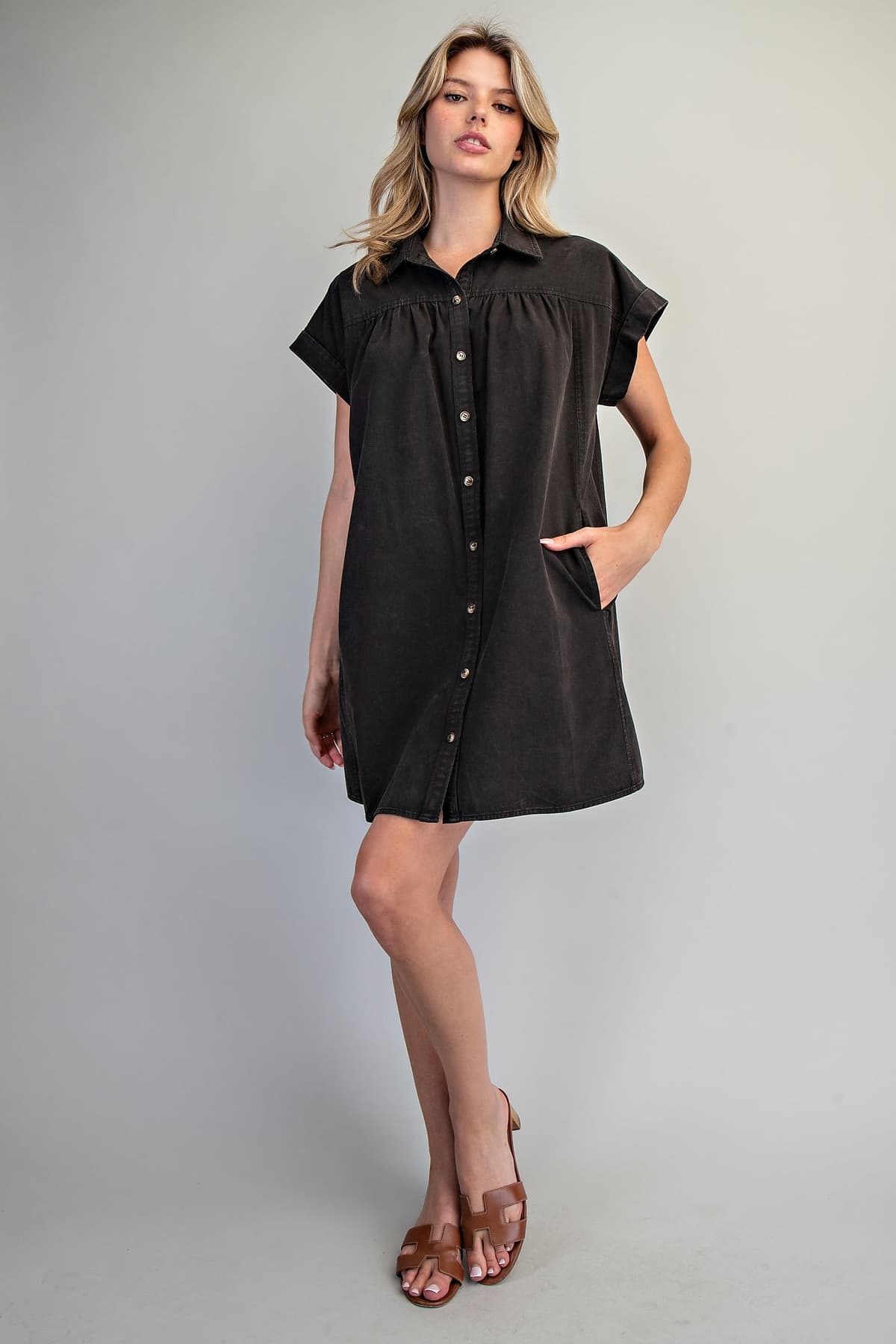 DH15726 - ASH BLACK