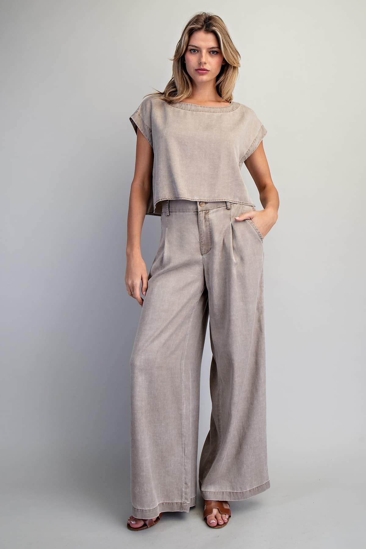 TK16063 - HAZELNUT