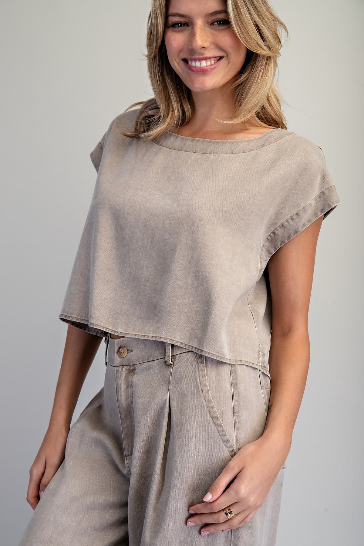 TK16063 - HAZELNUT