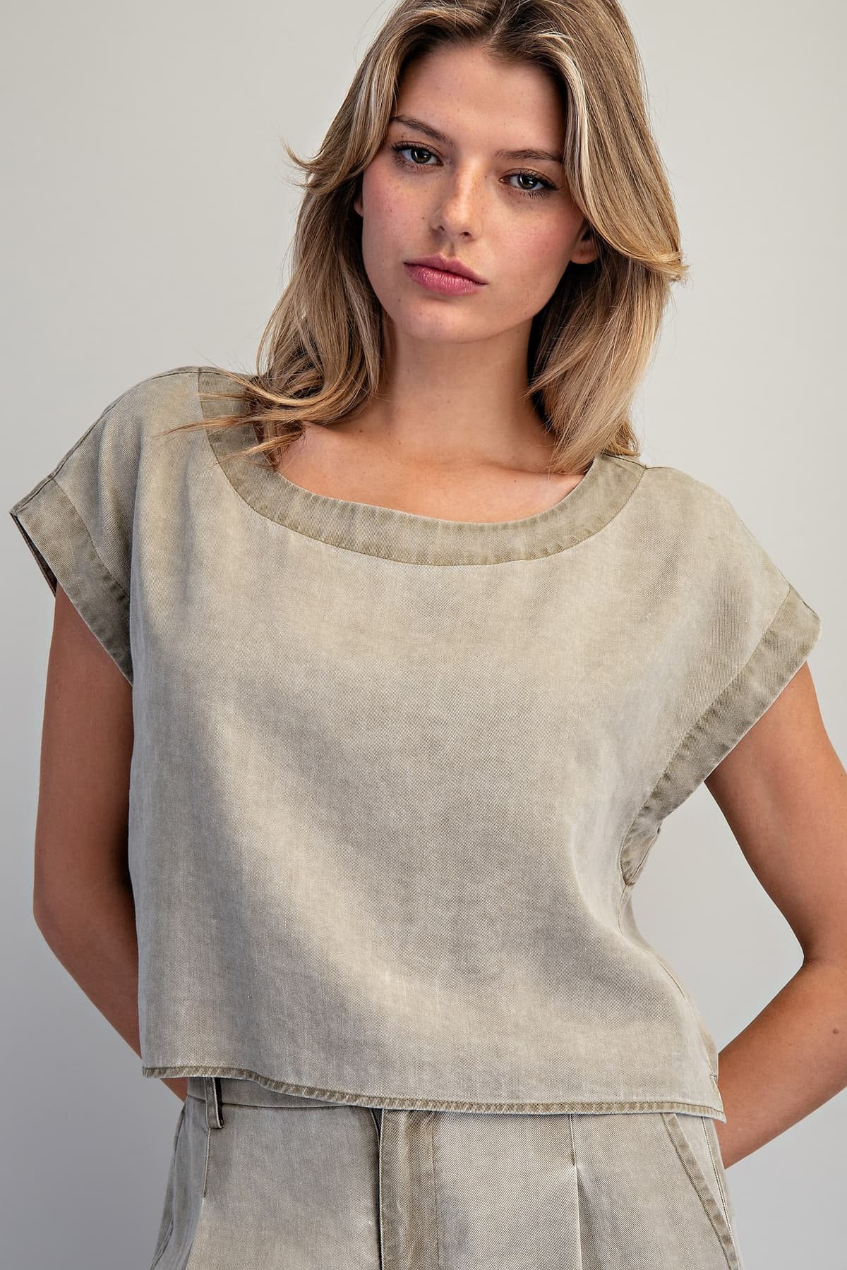 TK16063 - OLIVE