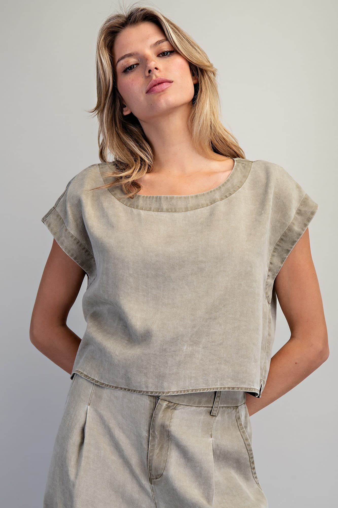 TK16063 - OLIVE