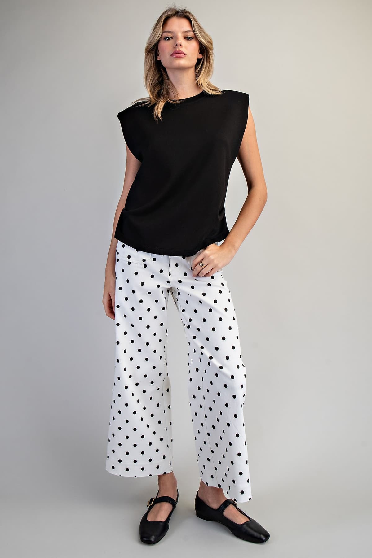 TK16121 - BLACK