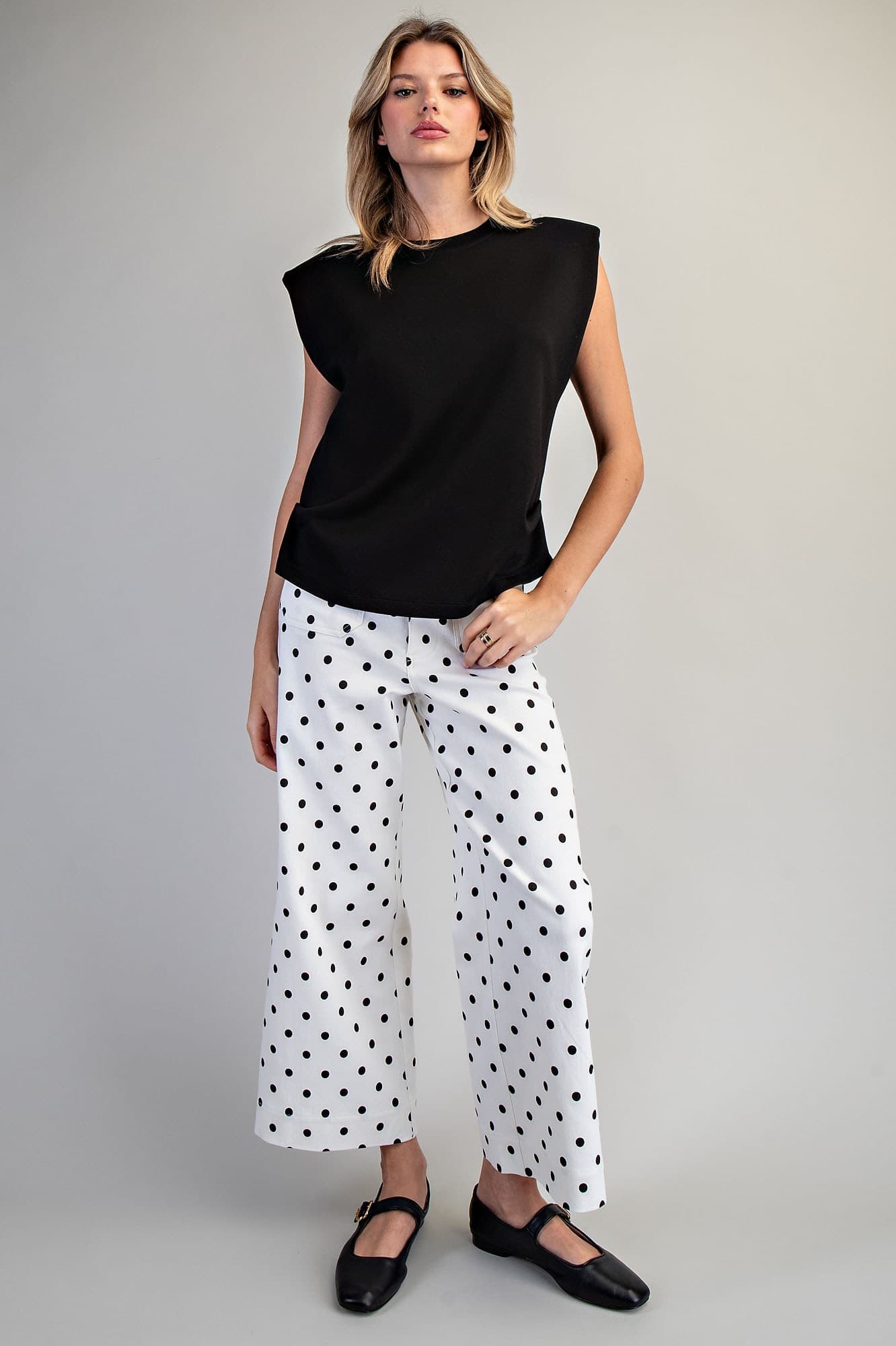 TK16121 - BLACK