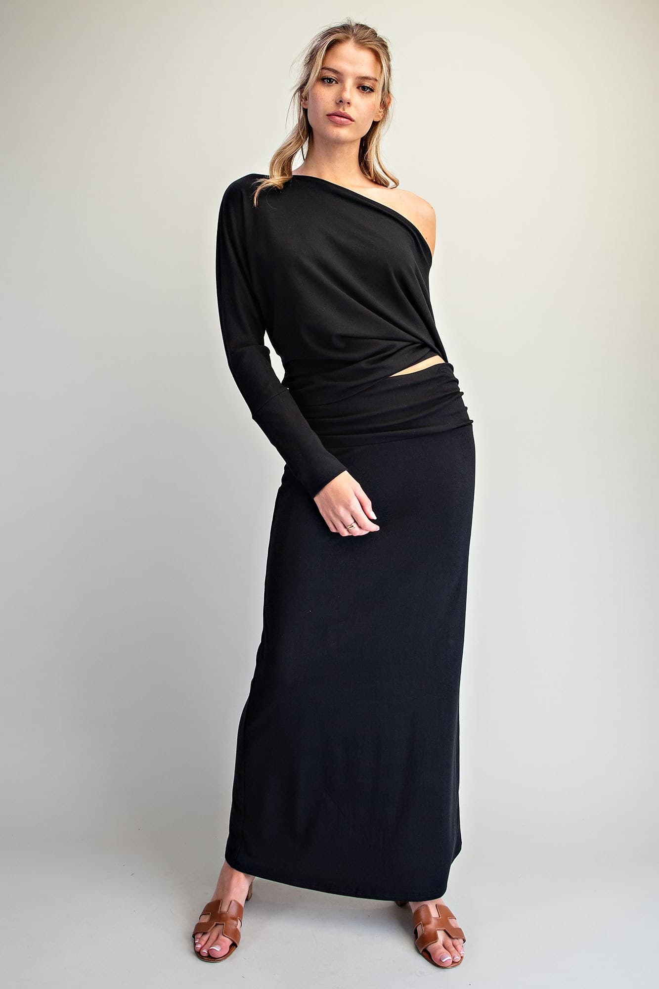 SKS16304 - BLACK