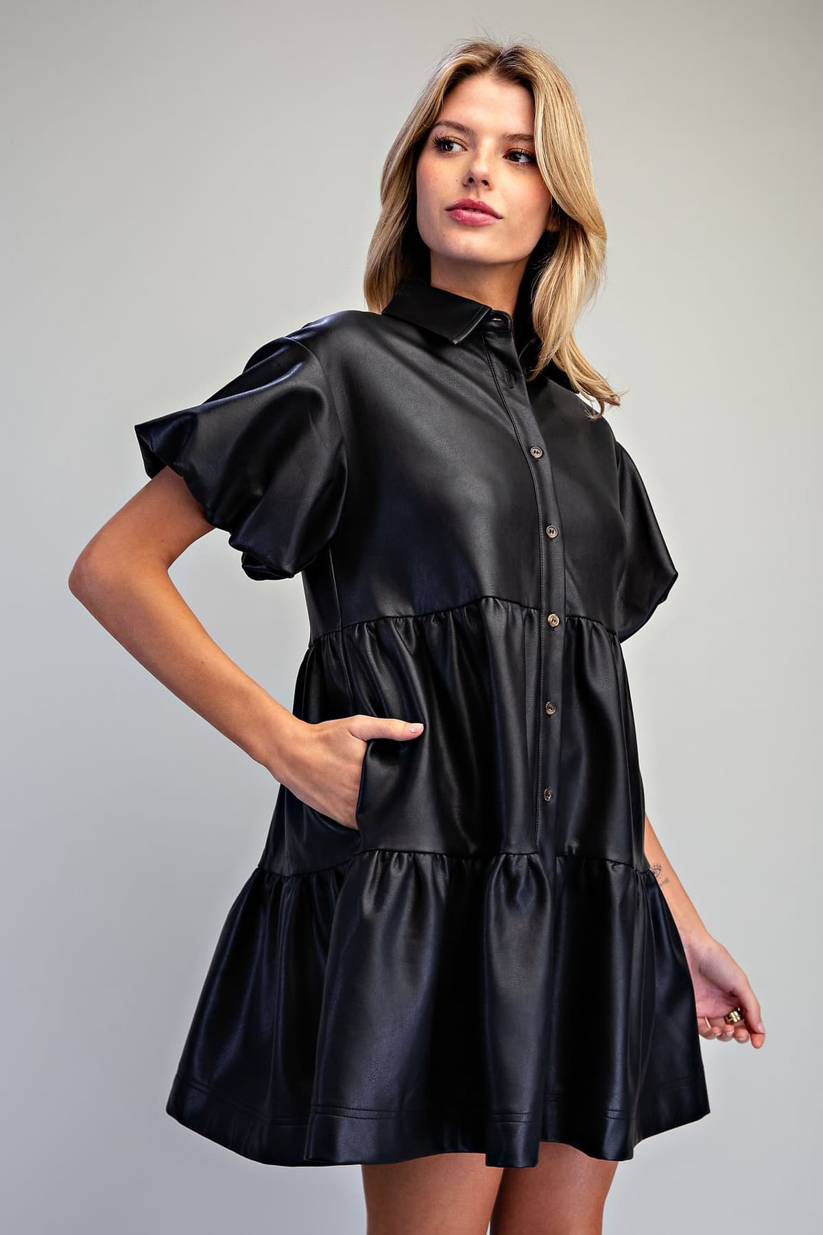 DK16068 - BLACK
