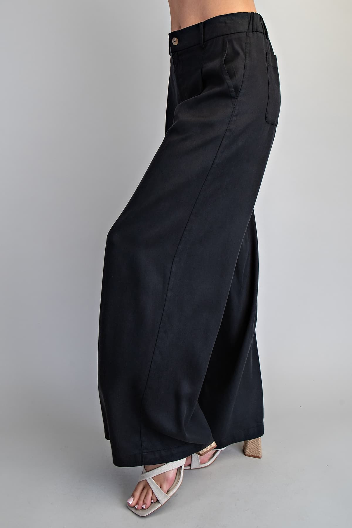 PK16064 - ASH BLACK