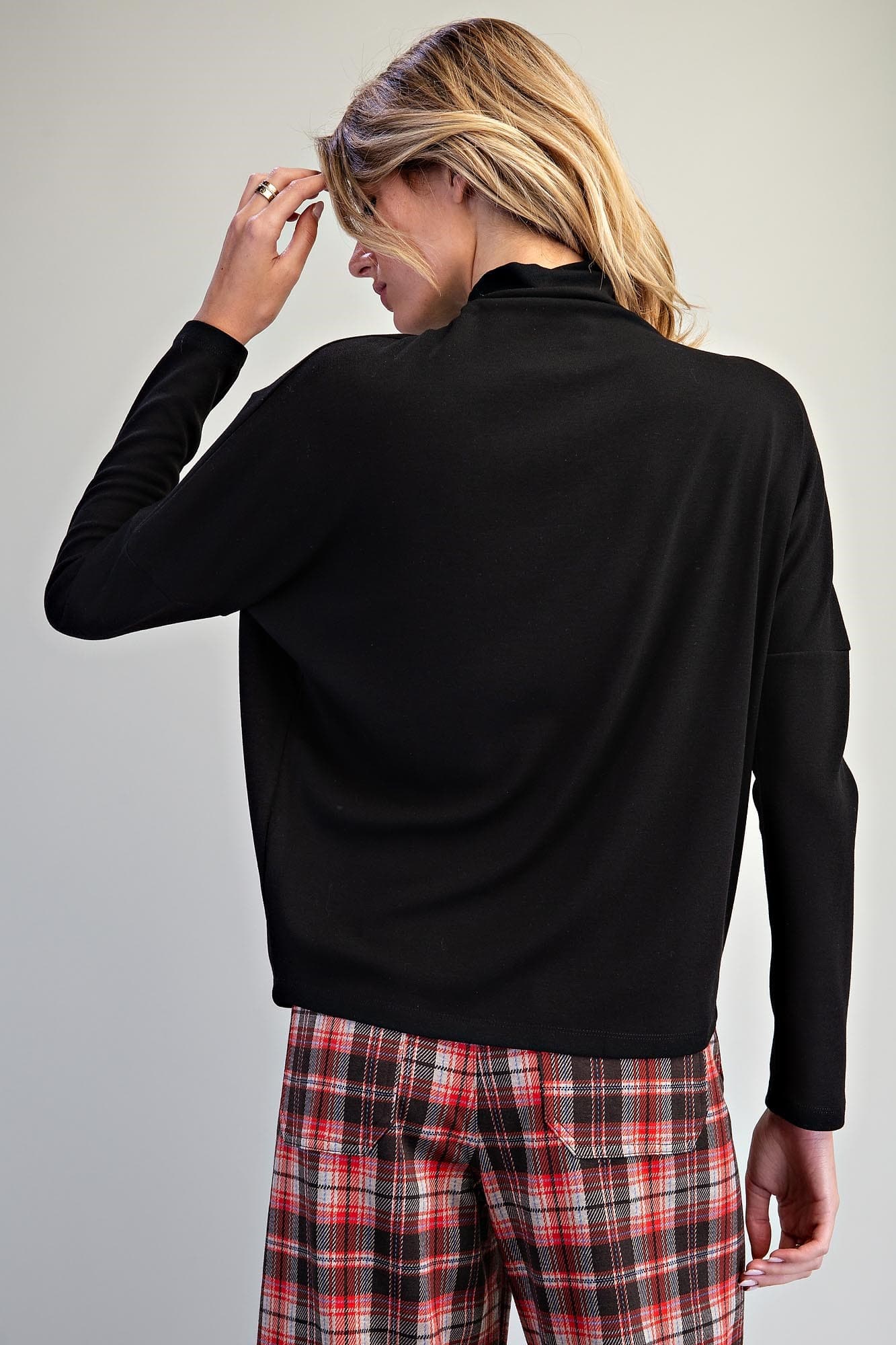 TK16251 - BLACK
