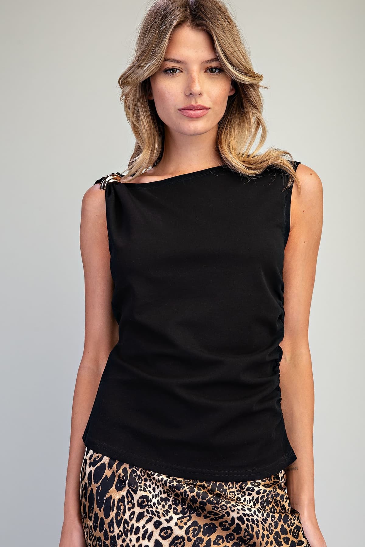 TK16470 - BLACK