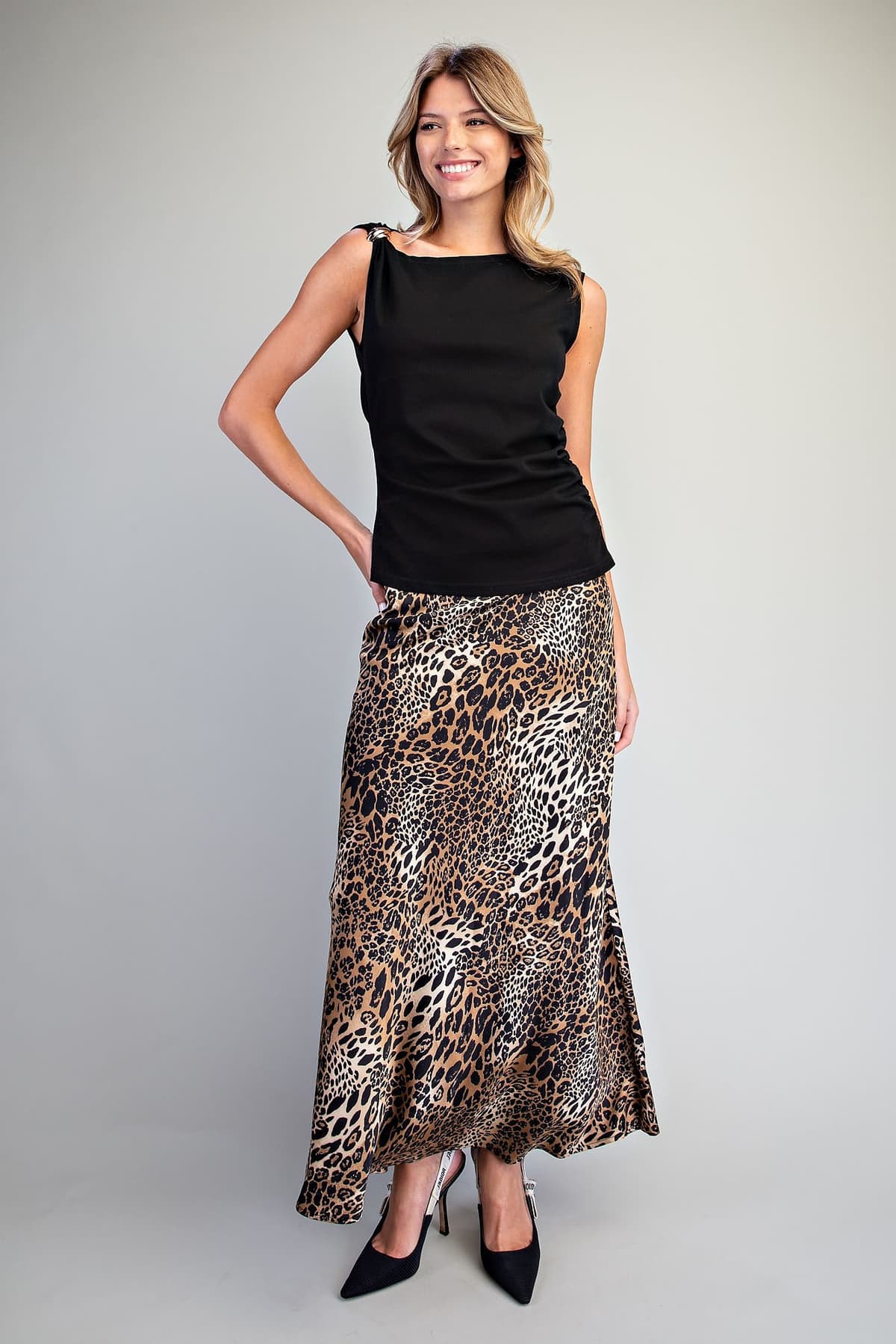 TK16470 - BLACK