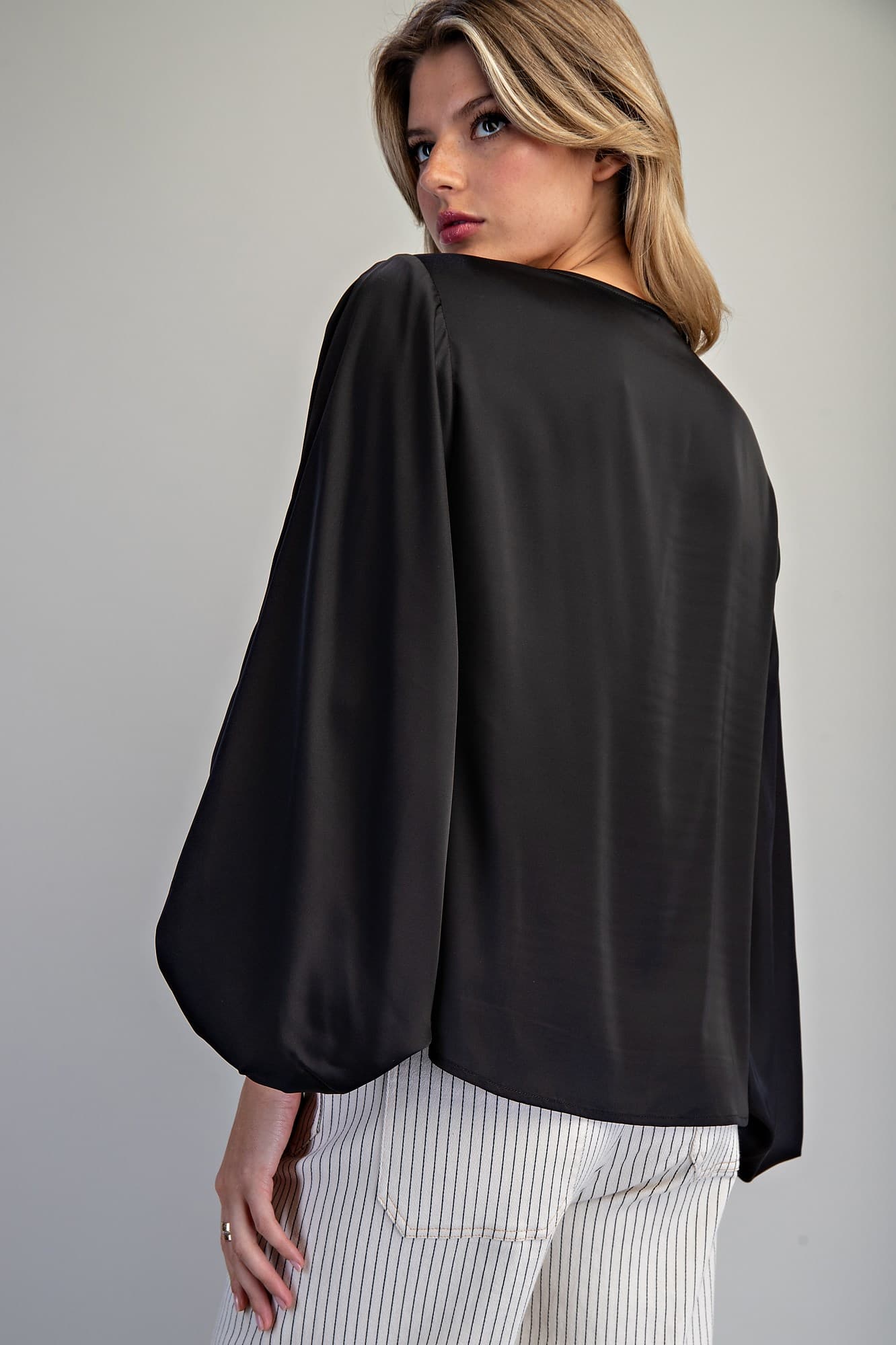 TH17193 - BLACK