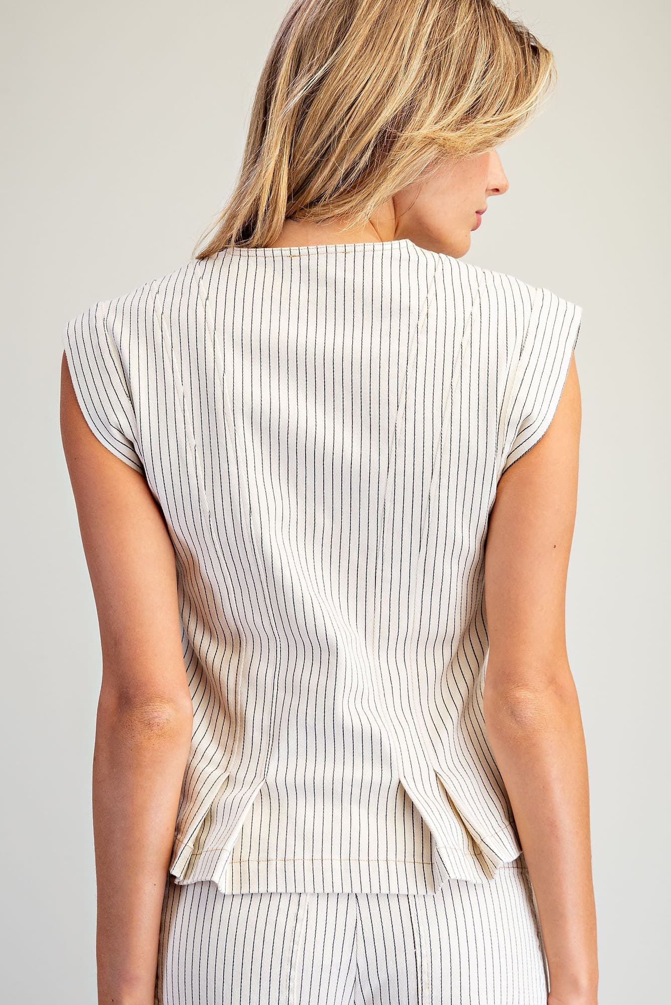 TK16694 - OATMEAL