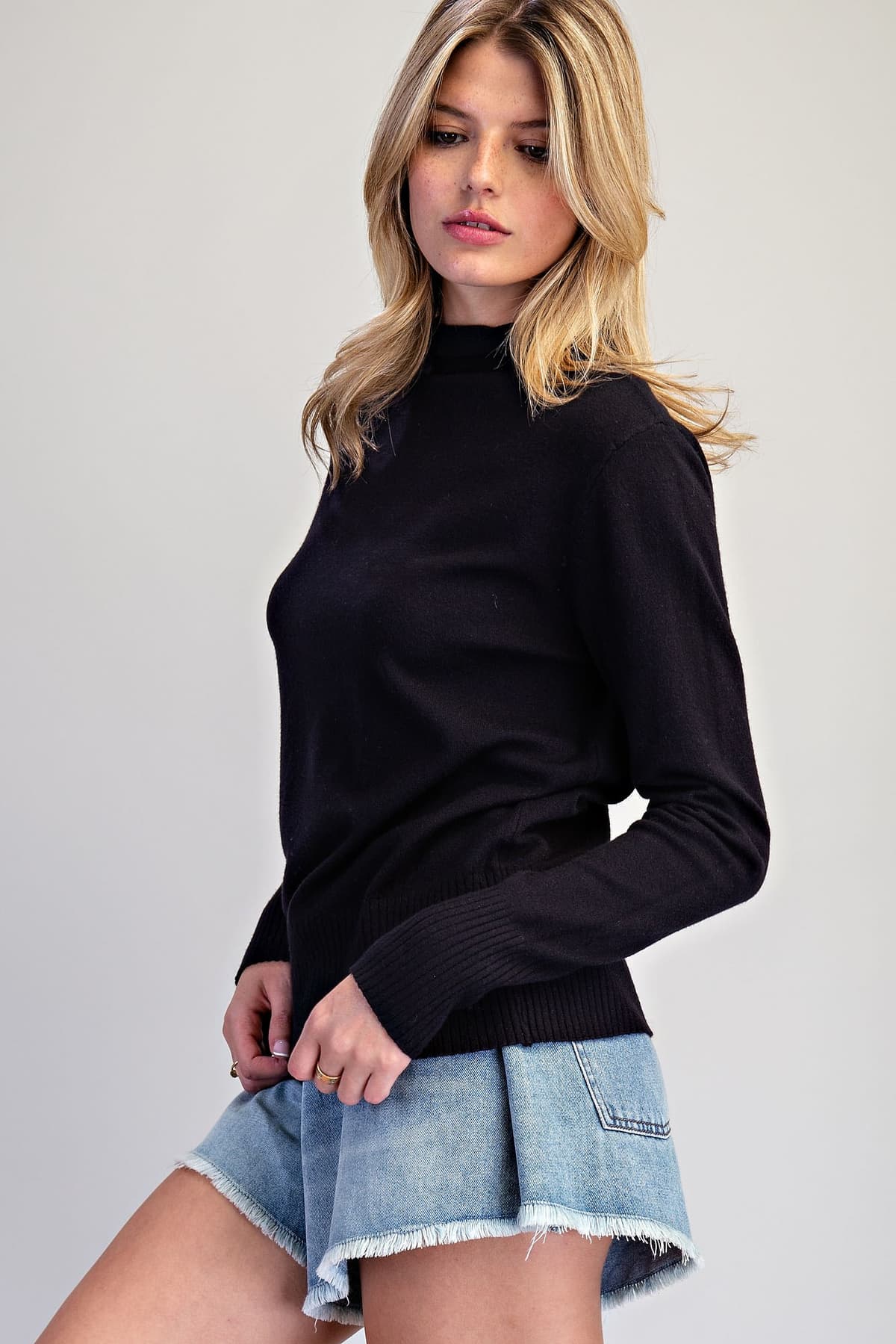 SK16357 - BLACK