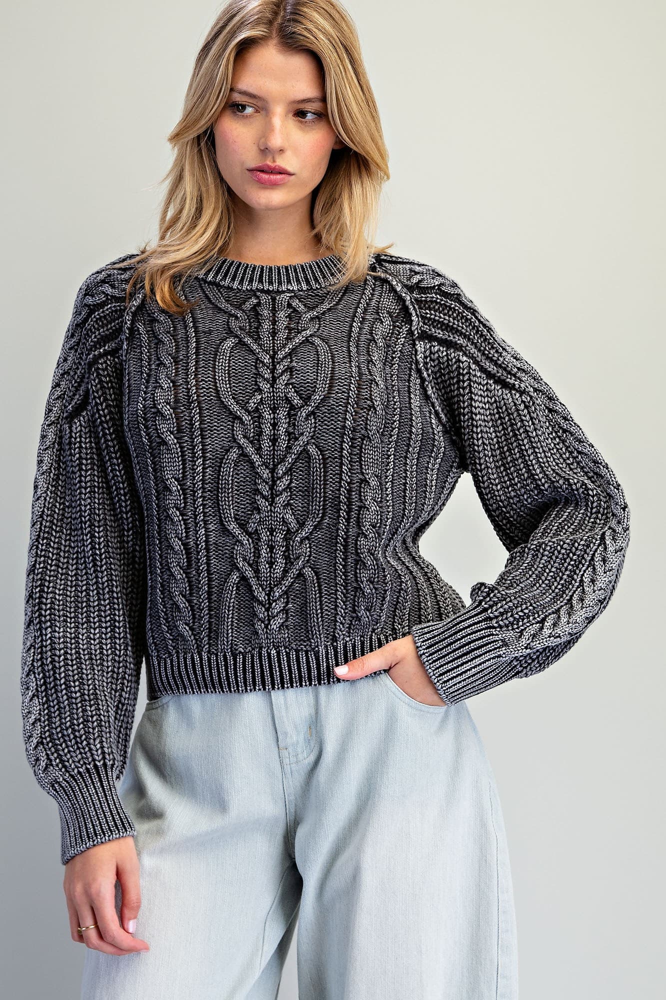 SH17084 - ASH BLACK