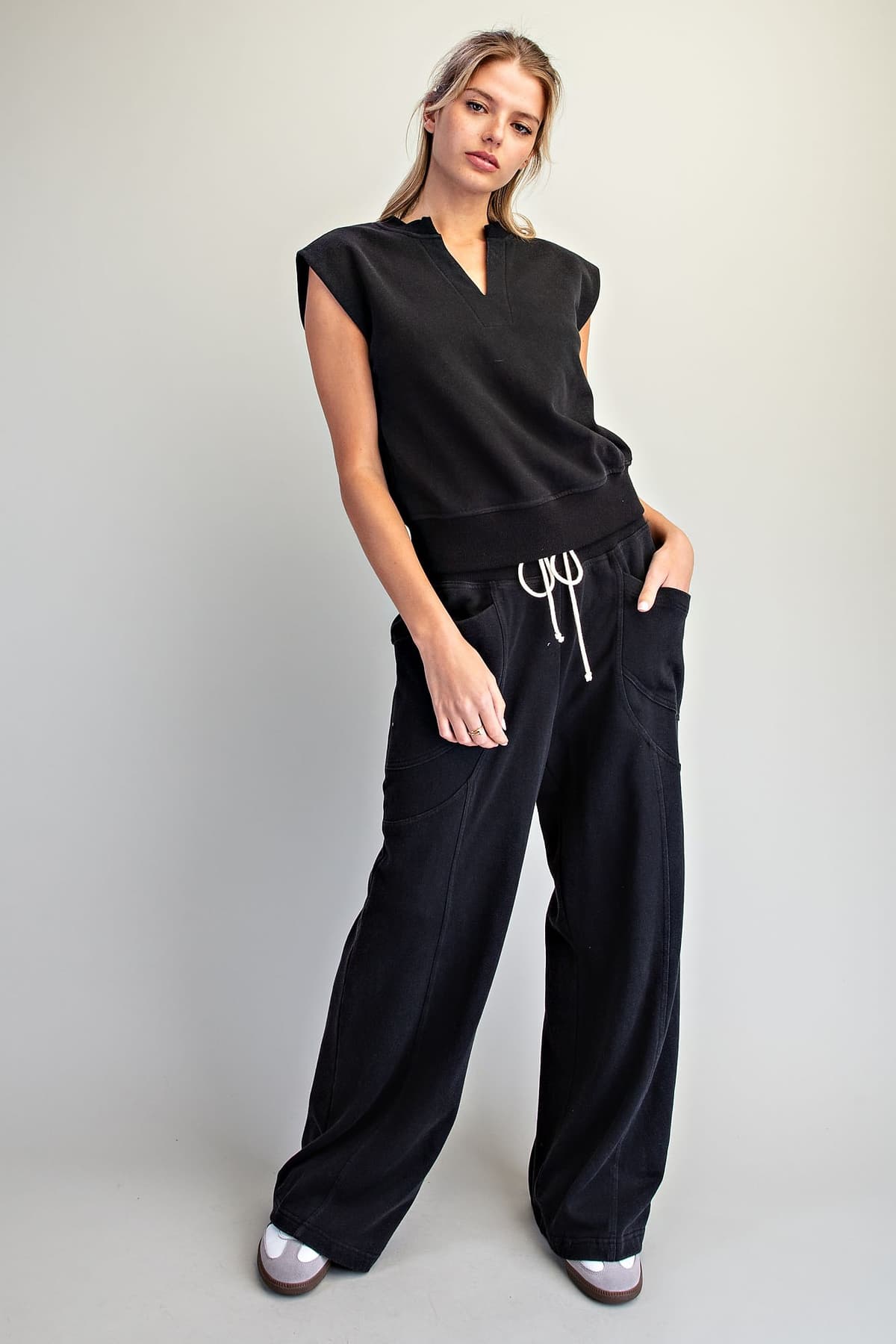 TK16313 - ASH BLACK