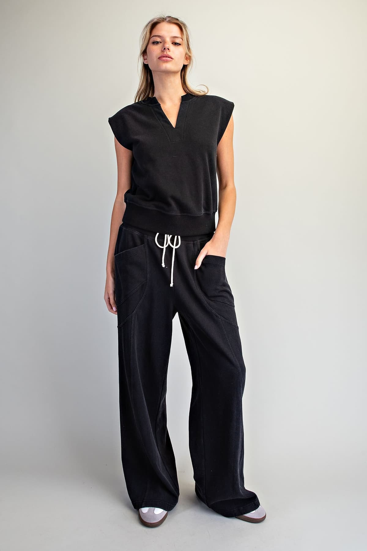 TK16313 - ASH BLACK