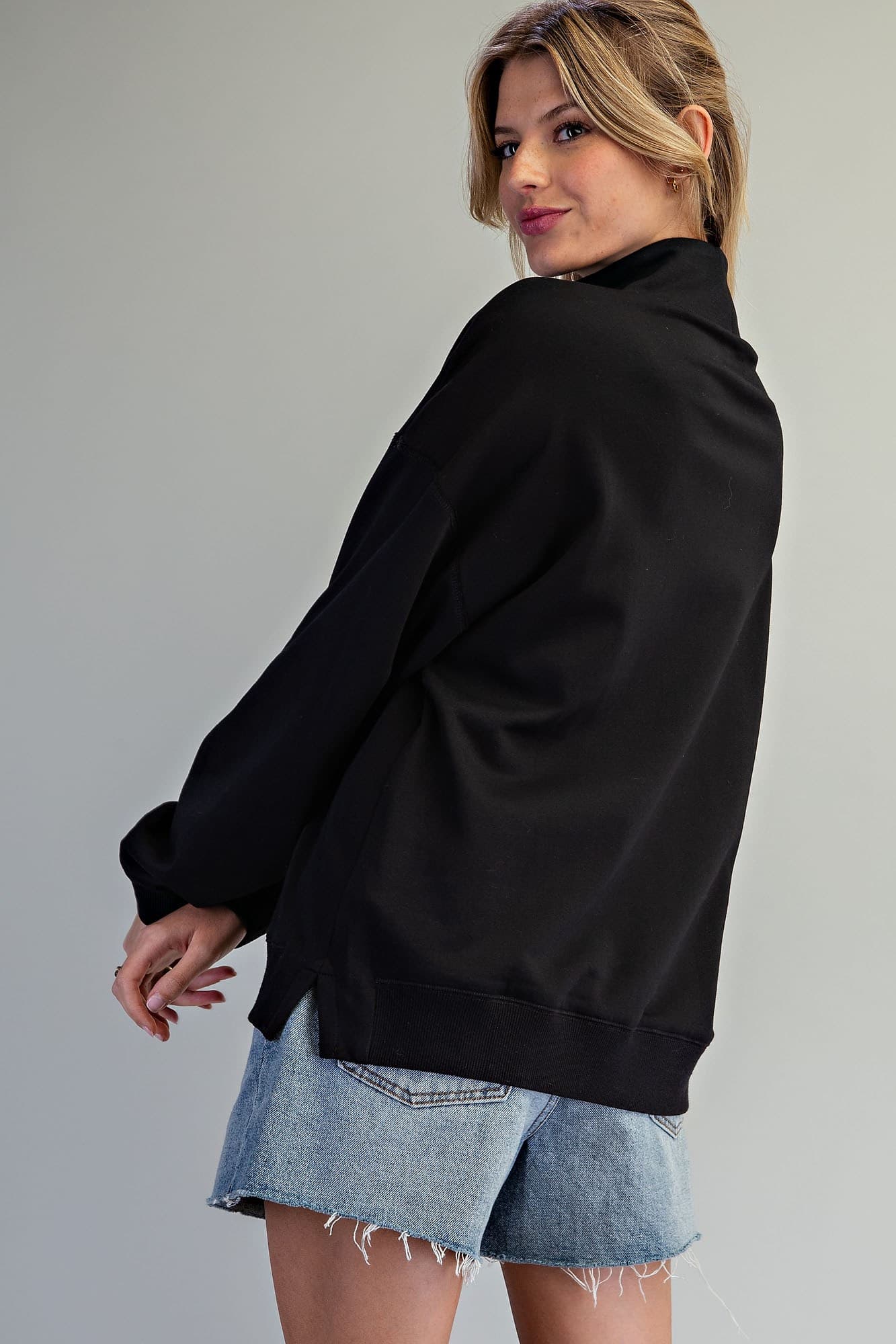 TH15852 - BLACK
