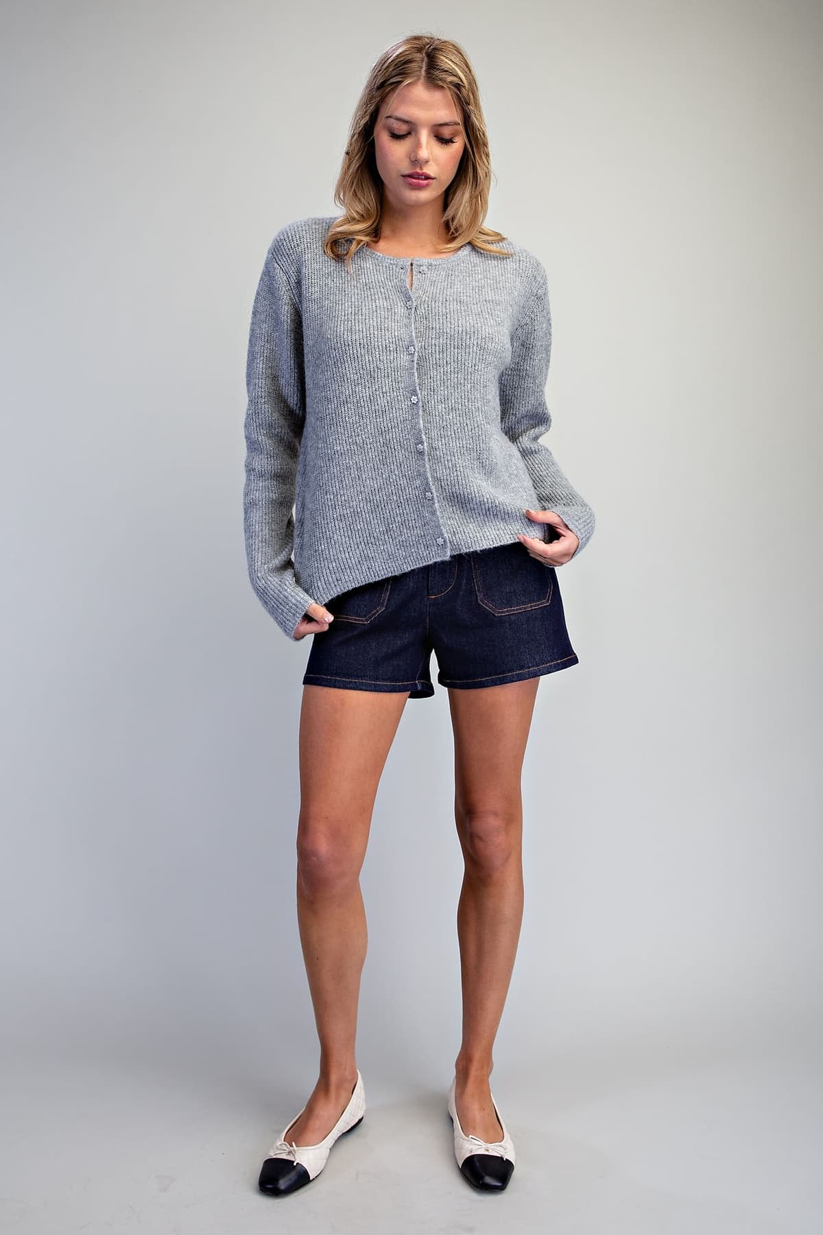 SJK16371 - H.GREY