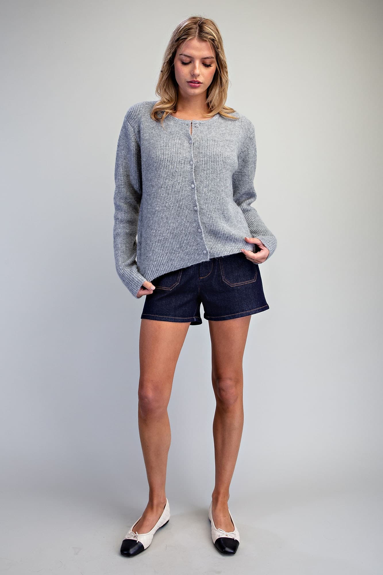 SJK16371 - H.GREY