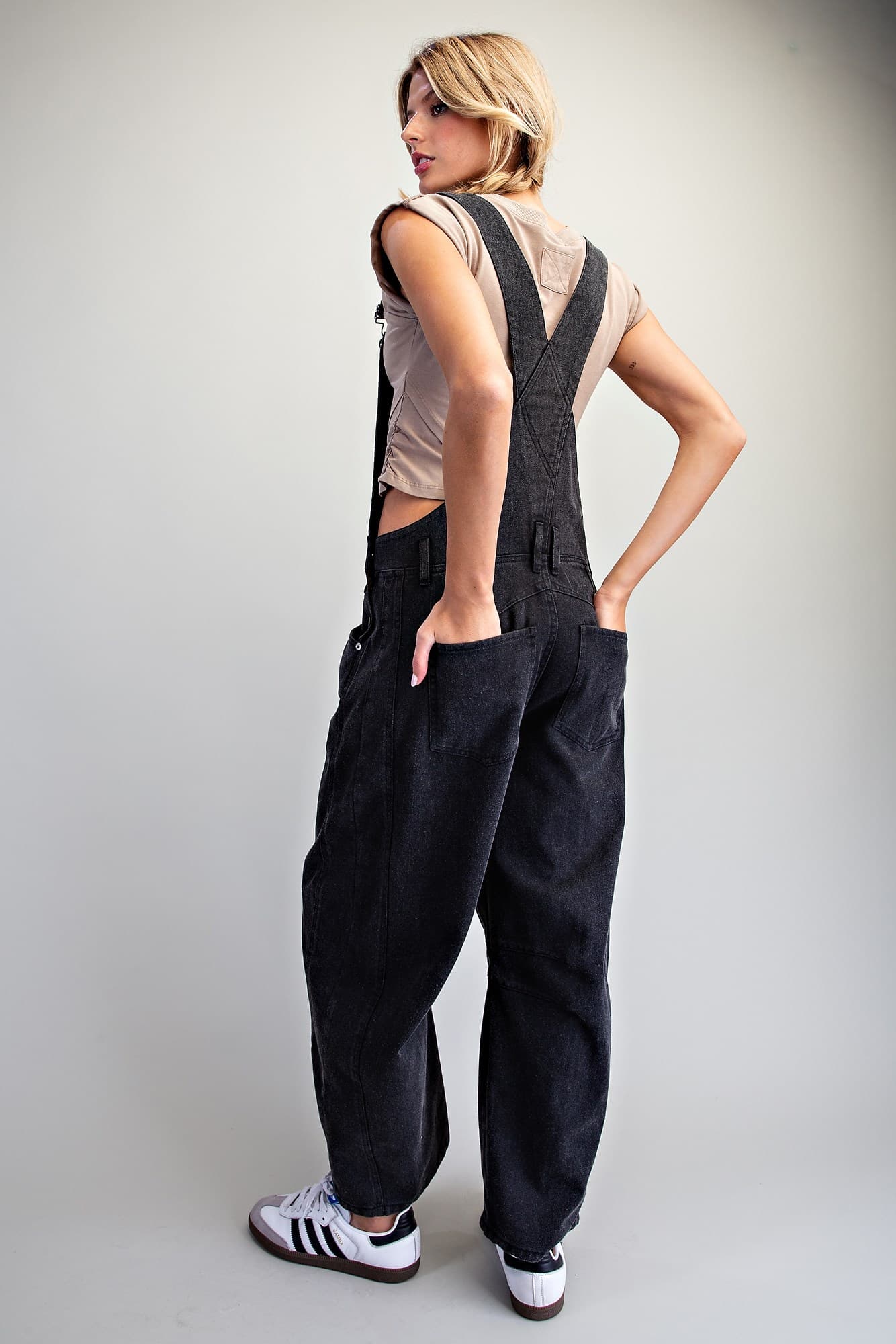 BH17497 - ASH BLACK