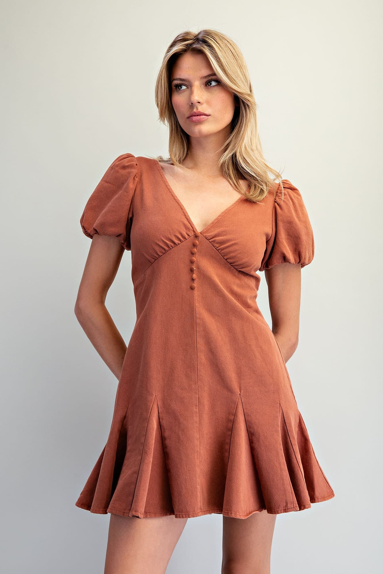 DH15624 - CINNAMON