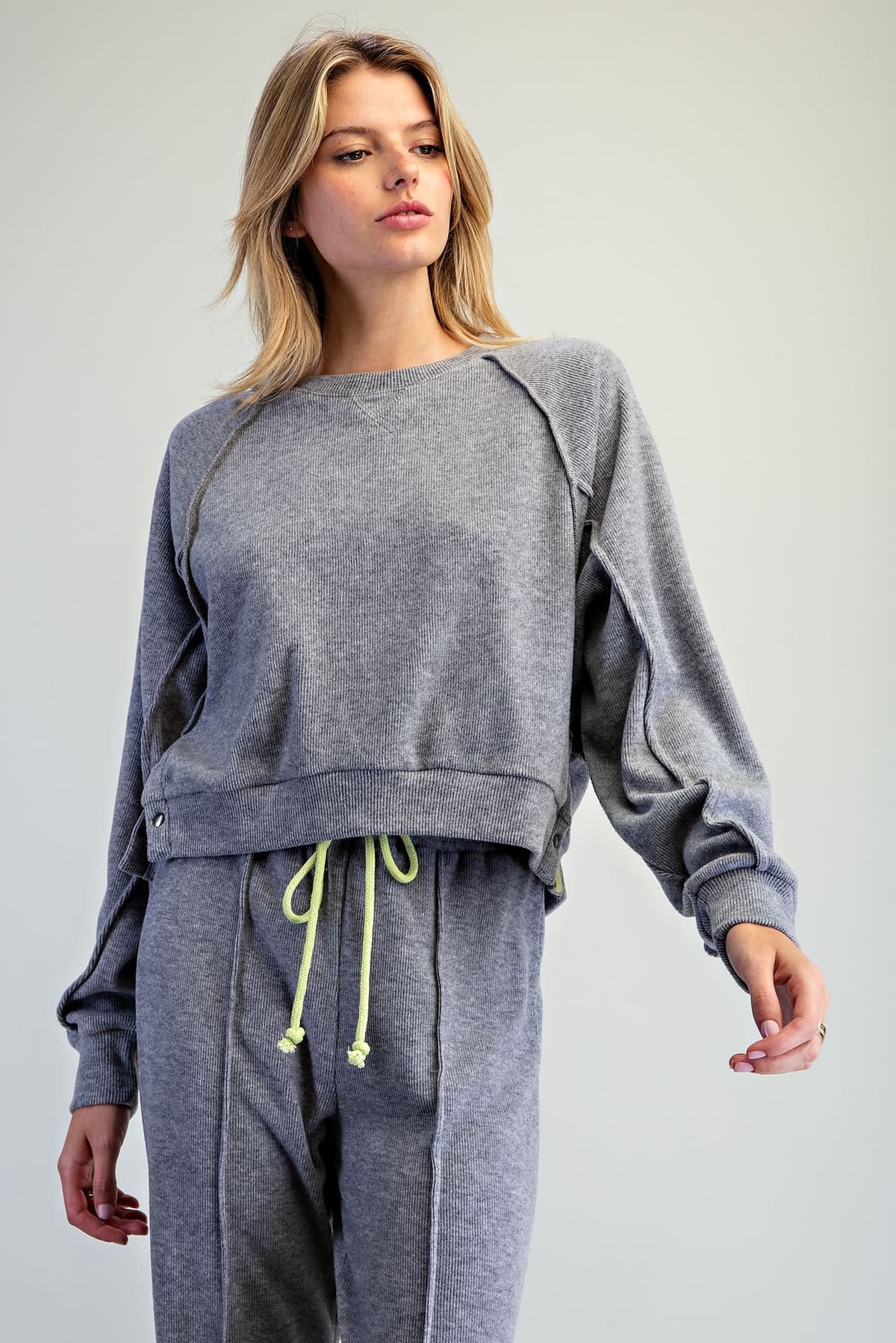 TK16482 - H GREY