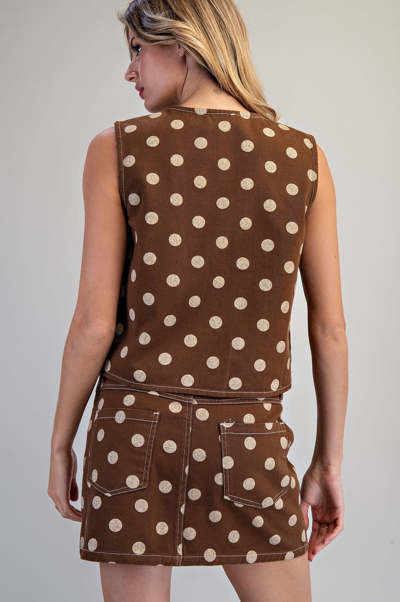 JH17266 - MOCHA MOUSSE