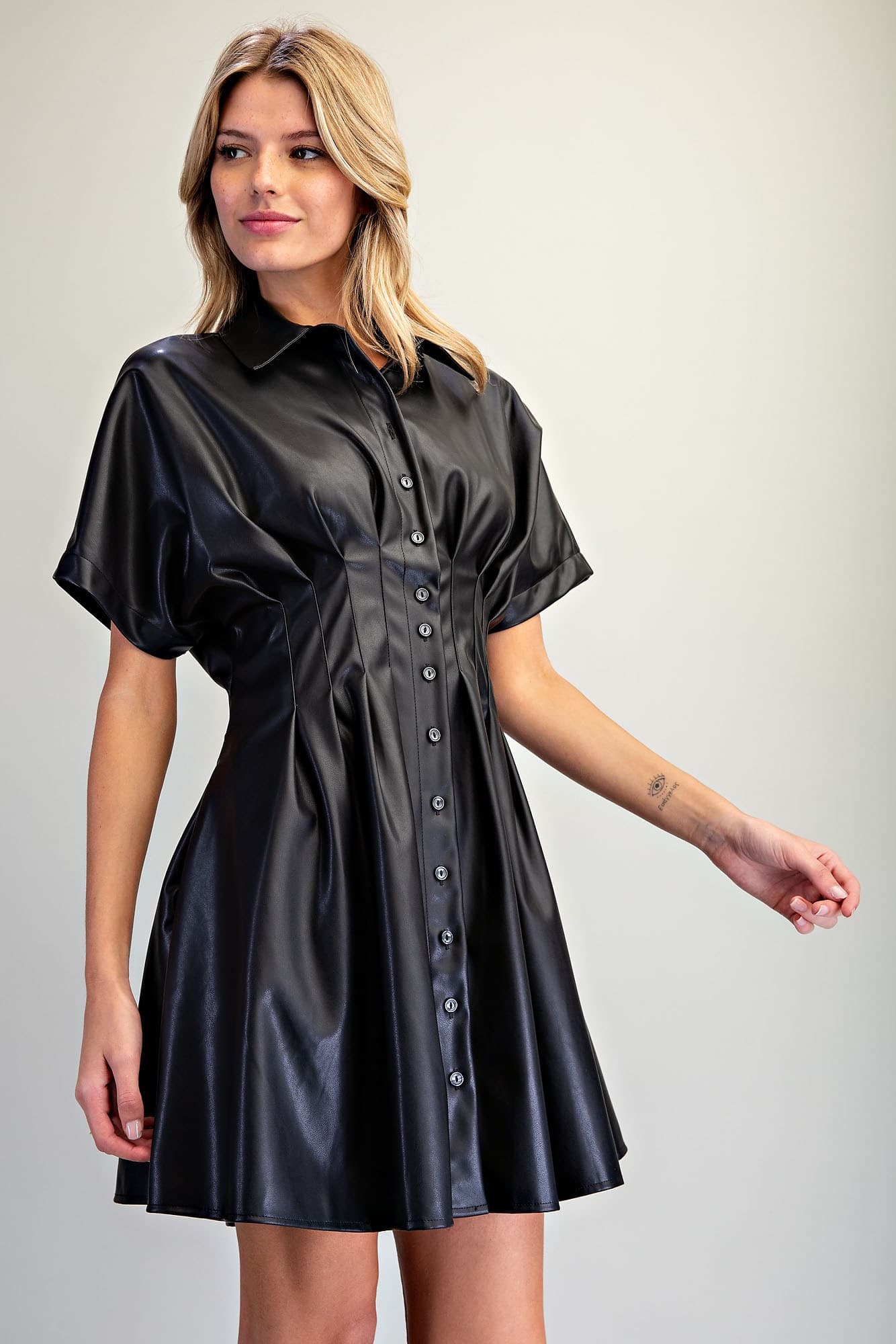 DK16186 - BLACK